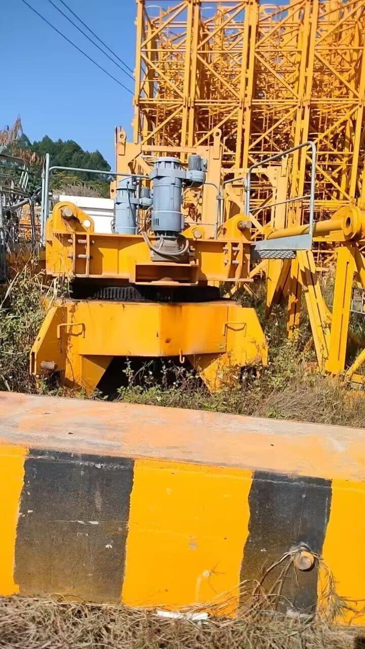 CHUANJIAN QTZ6015-8 Flat-Top Tower Crane