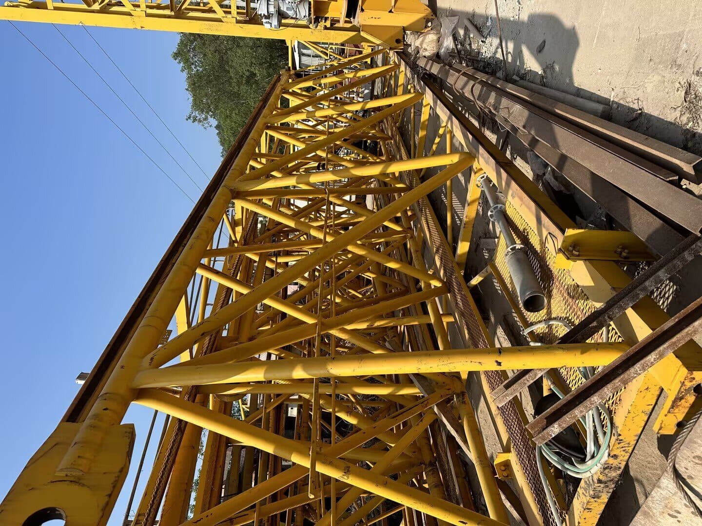 CHUANJIAN QTZ7015-10 Flat-Top Tower Crane