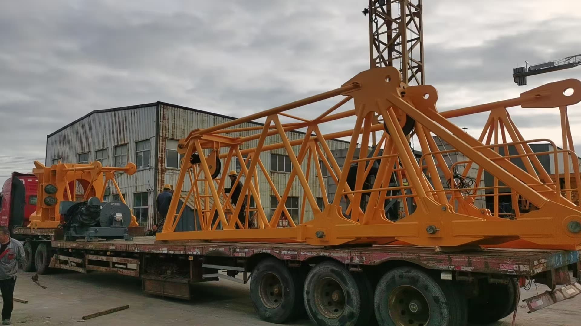 New China Brand 7015-10, 7022-12 and 7025-12 Flat-Top Tower Cranes 5
