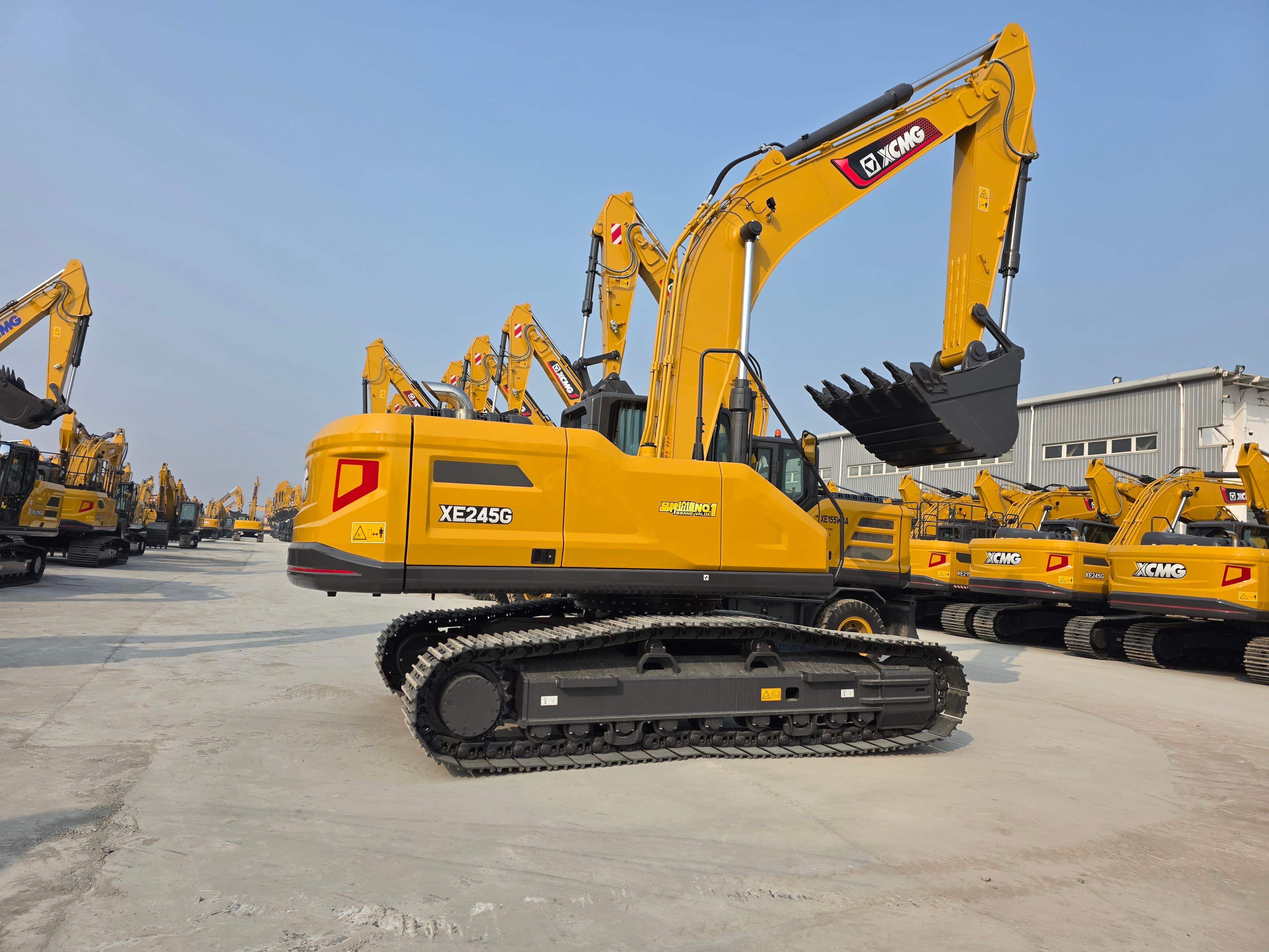 Brand-New XCMG 245 Excavator 3