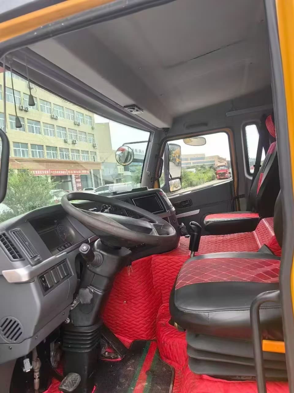 May 2019 Used SANY STC800T6 80 Ton Truck Crane 5