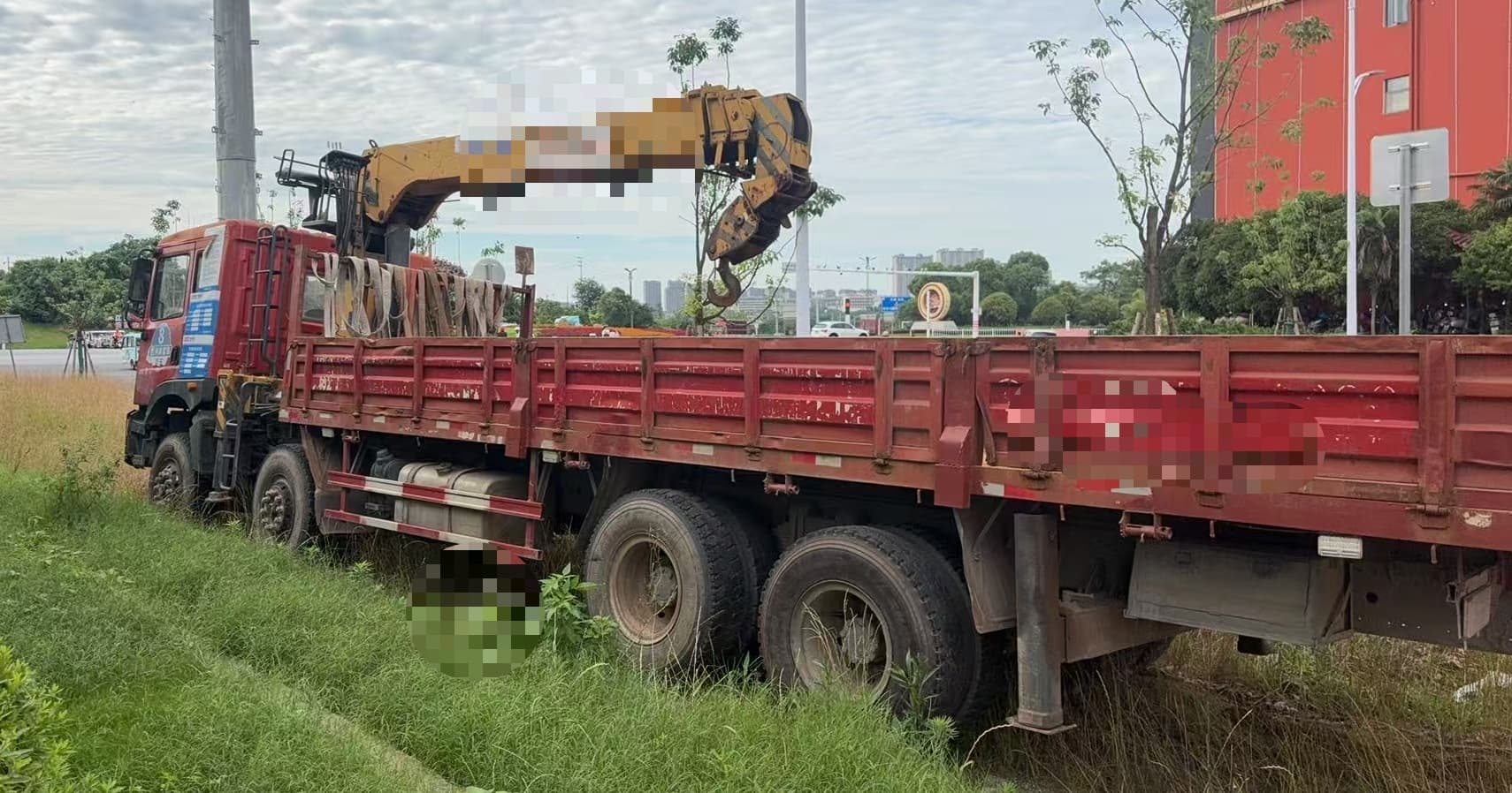 2017 Used XCMG 10 Ton Truck-Mounted Crane