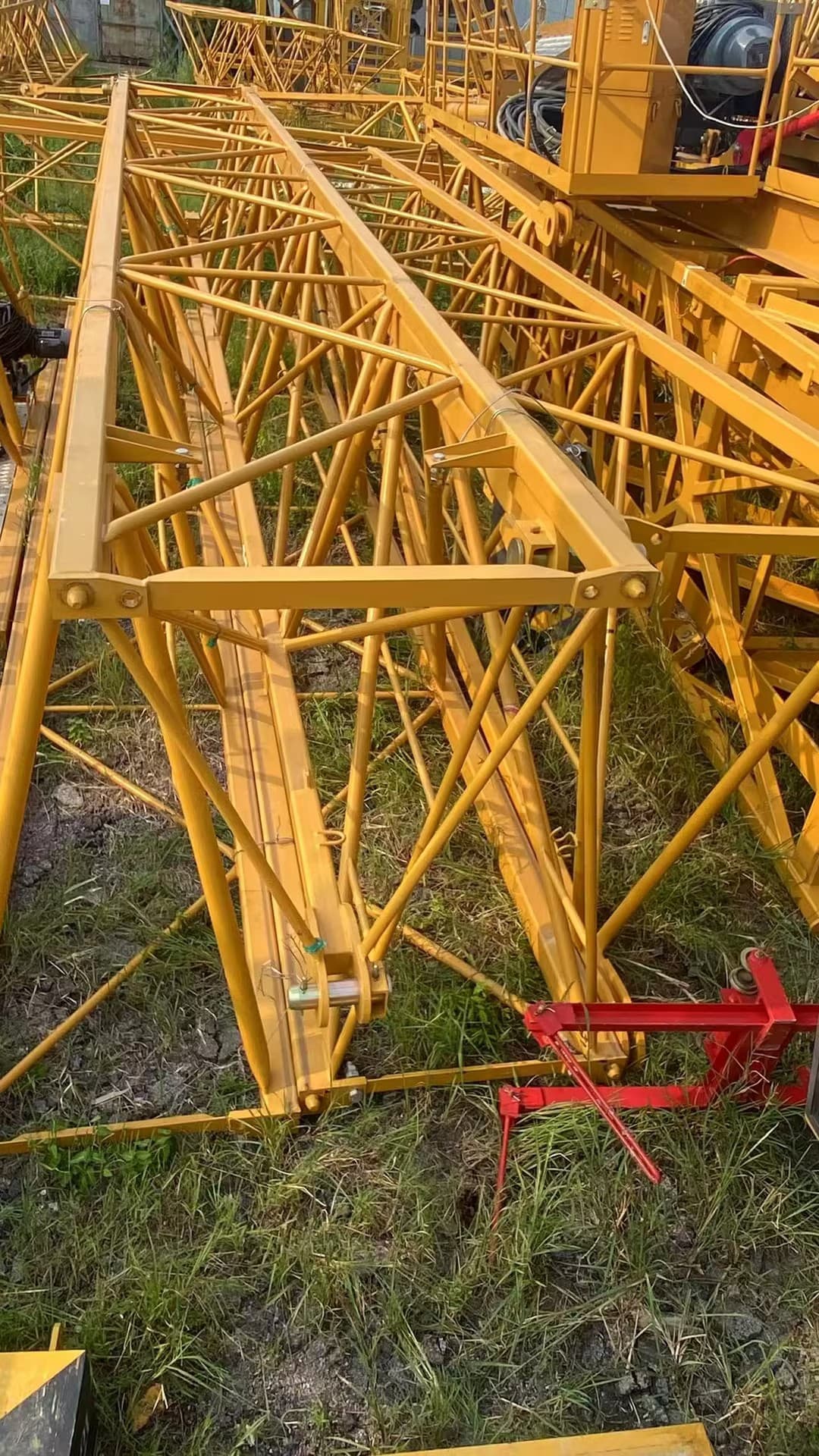 2025 Used XCMG 6515-10 Flat-Top Tower Crane 4