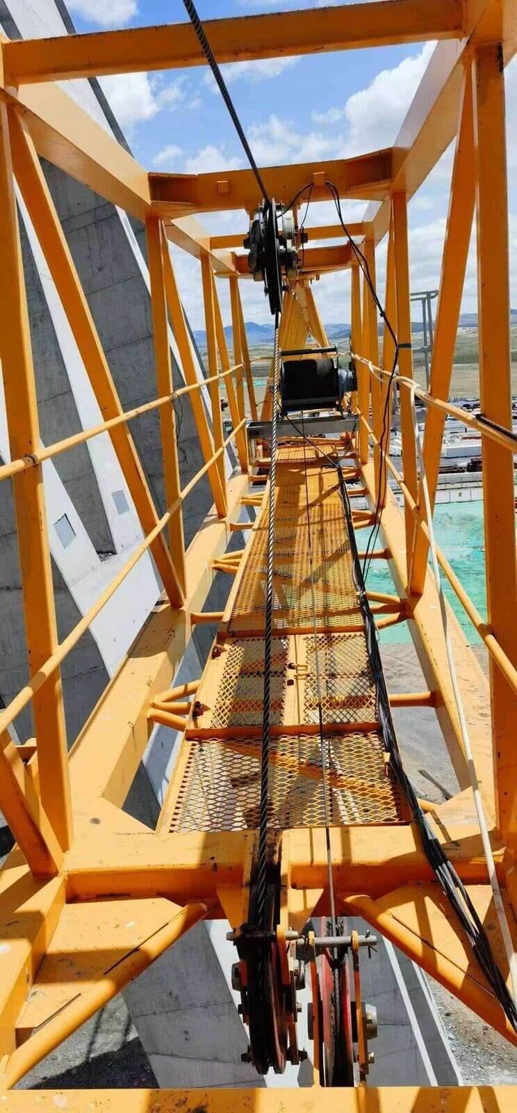 XCMG XGTT7525-16 Heavy-Duty Flat-Top Tower Crane