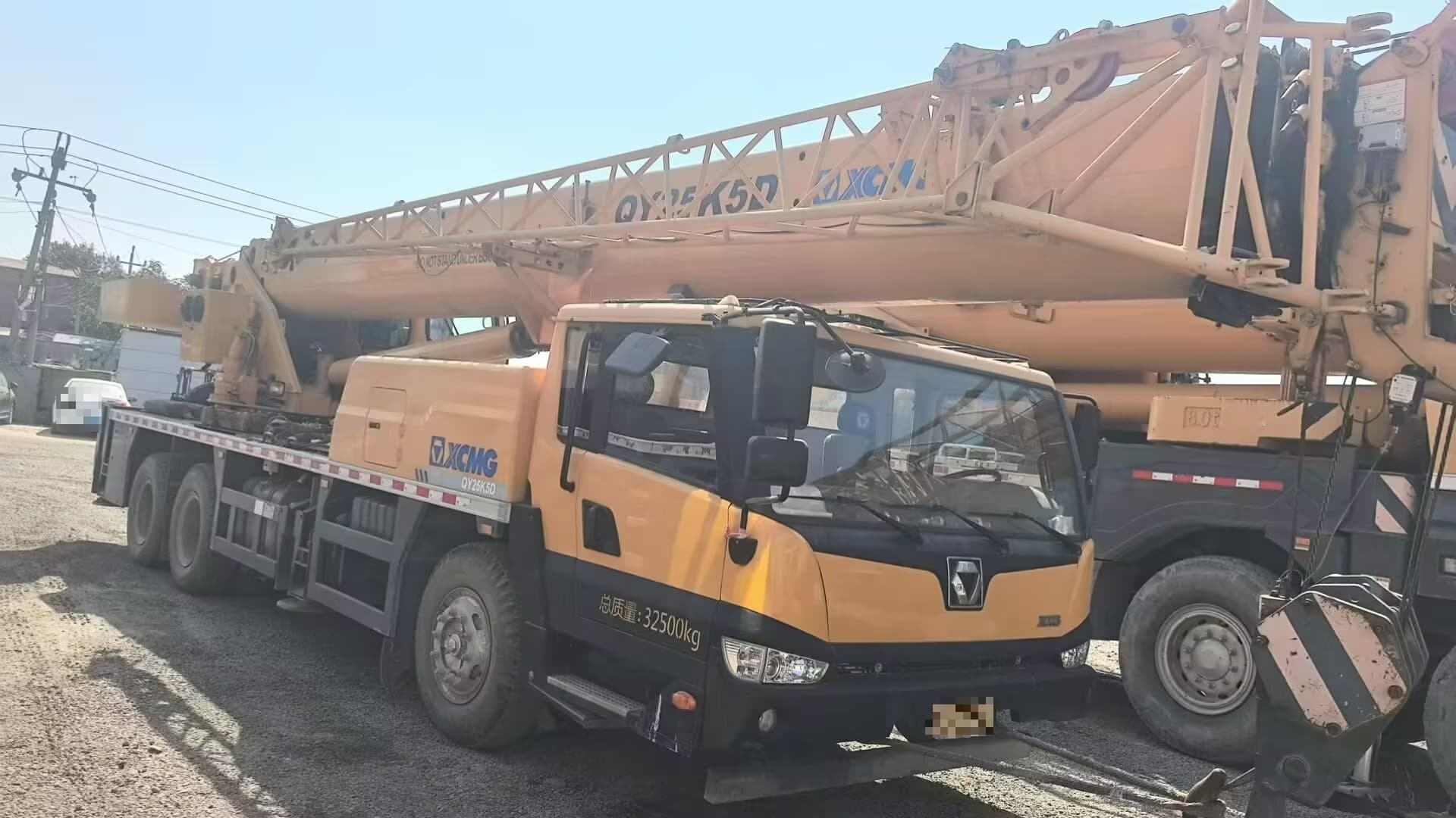 March 2021 Used XCMG QY25K5D 25 Ton Truck Crane 3