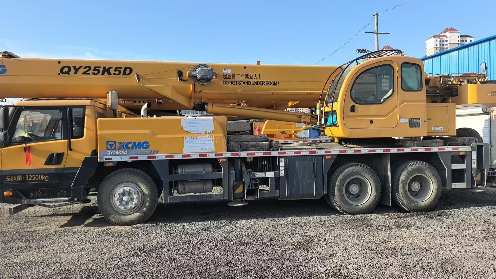 March 2021 Used XCMG QY25K5D 25 Ton Truck Crane 4