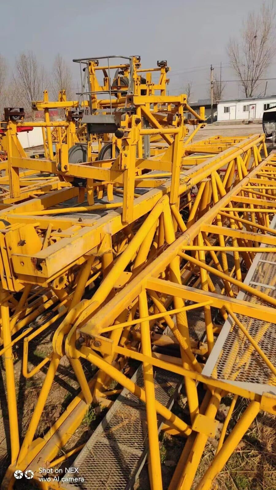 YONGMAO STT200-10T Flat-Top Tower Crane 4