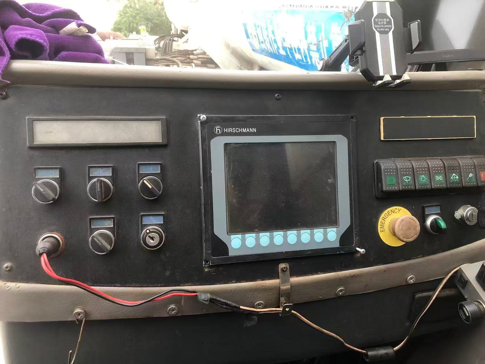 2010 Used ZOOMLION 220 Ton Truck Crane 4