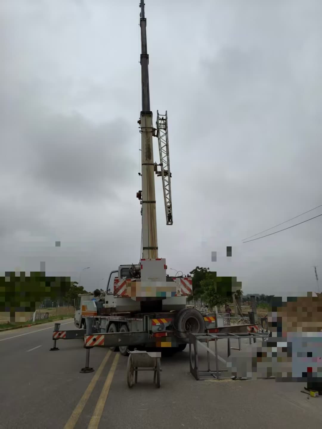 2010 Used ZOOMLION 25 Ton Truck Crane