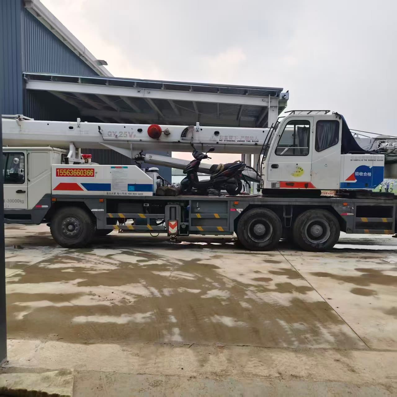 2013 Used ZOOMLION 25V4 25 Ton Truck Crane