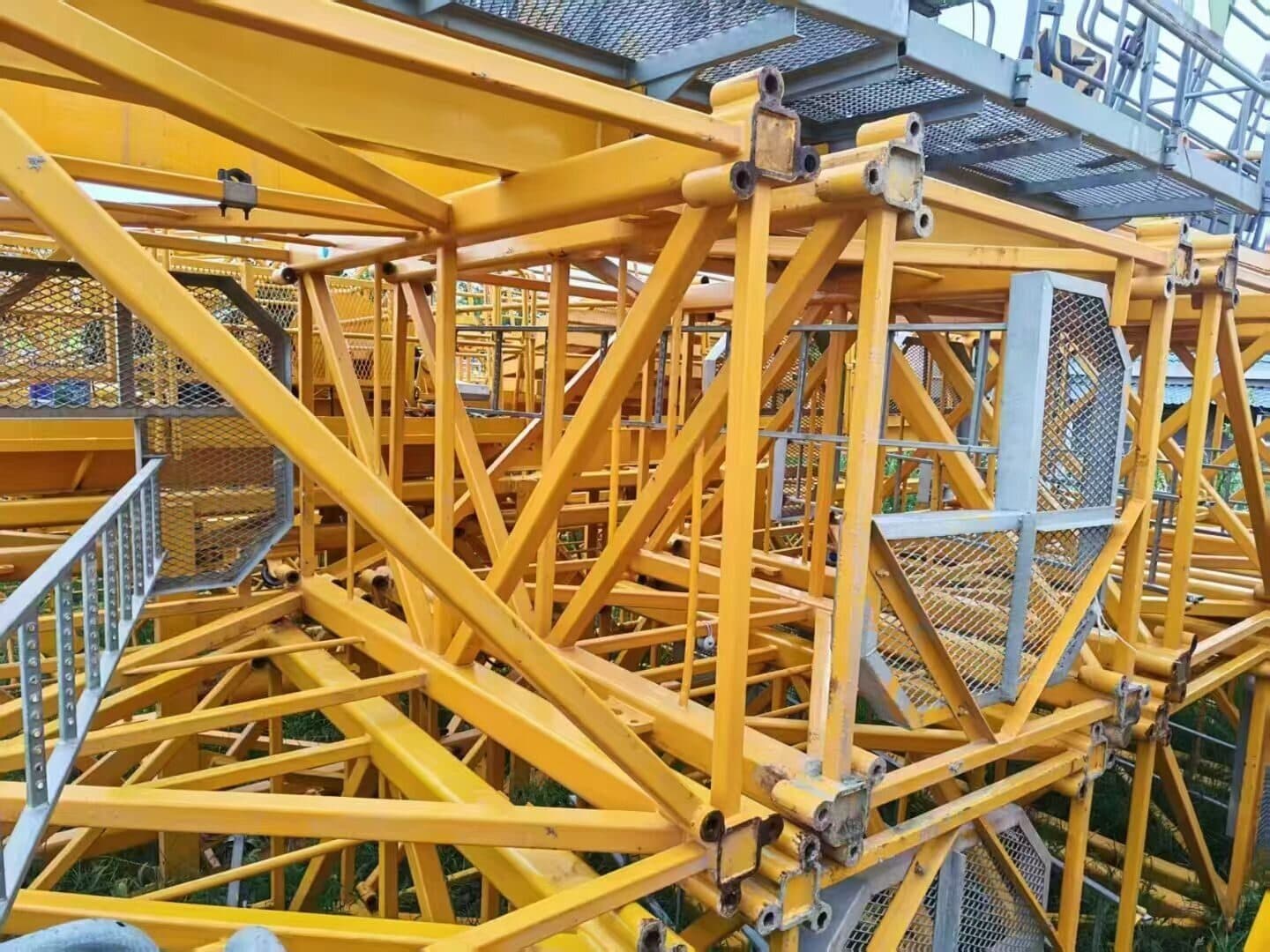 ZOOMLION W6013-6A Flat-Top Tower Crane 3