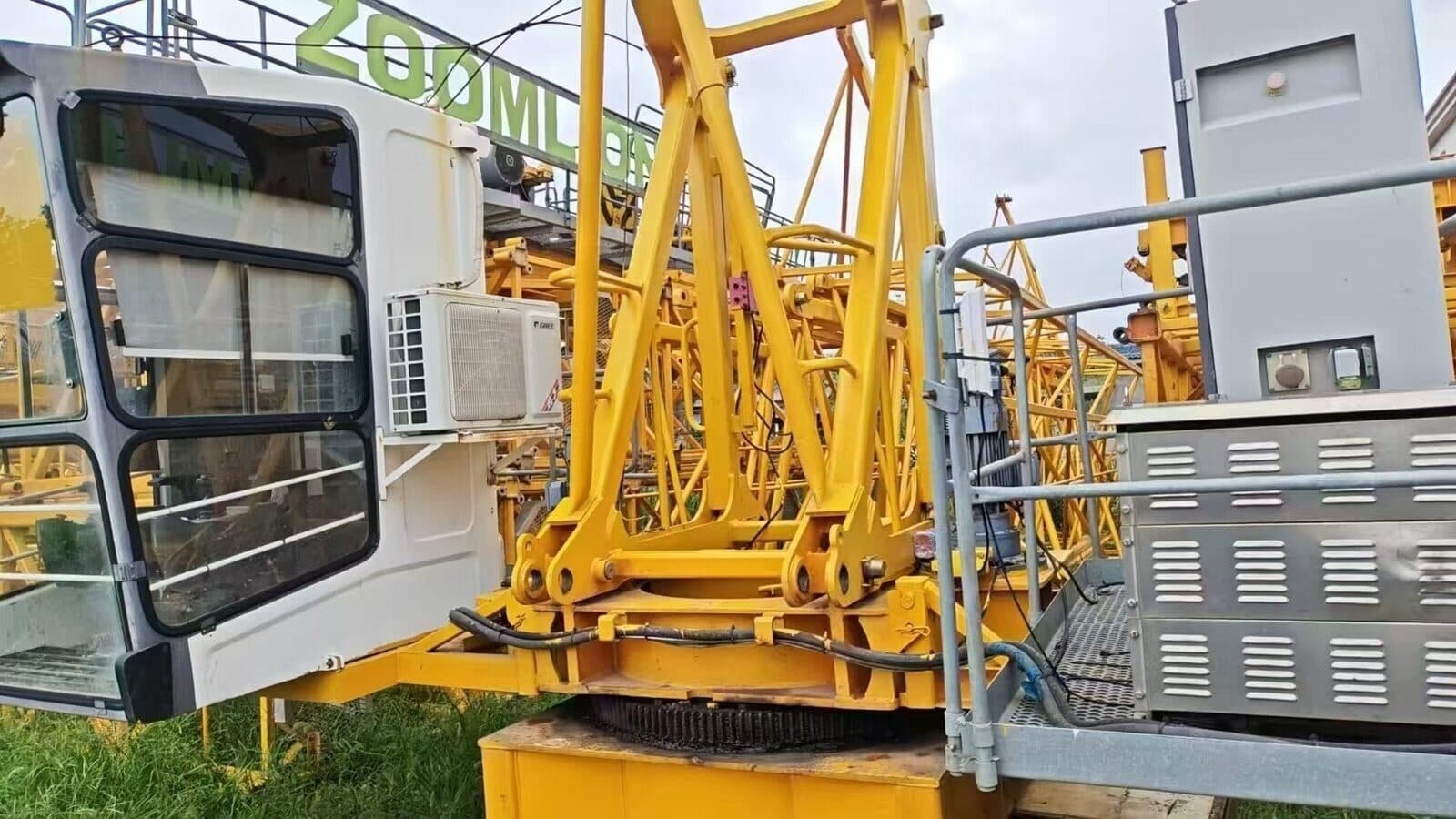 ZOOMLION W6013-6A Flat-Top Tower Crane 4