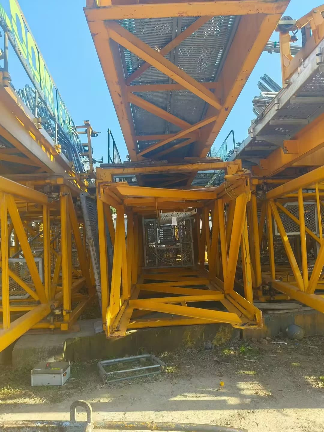 2021 Used ZOOMLION W6013-6F Flat-Top Tower Crane 3