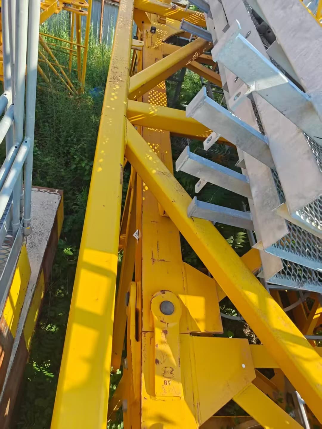 2020 Used ZOOMLION W6017-10E Flat-Top Tower Crane 2