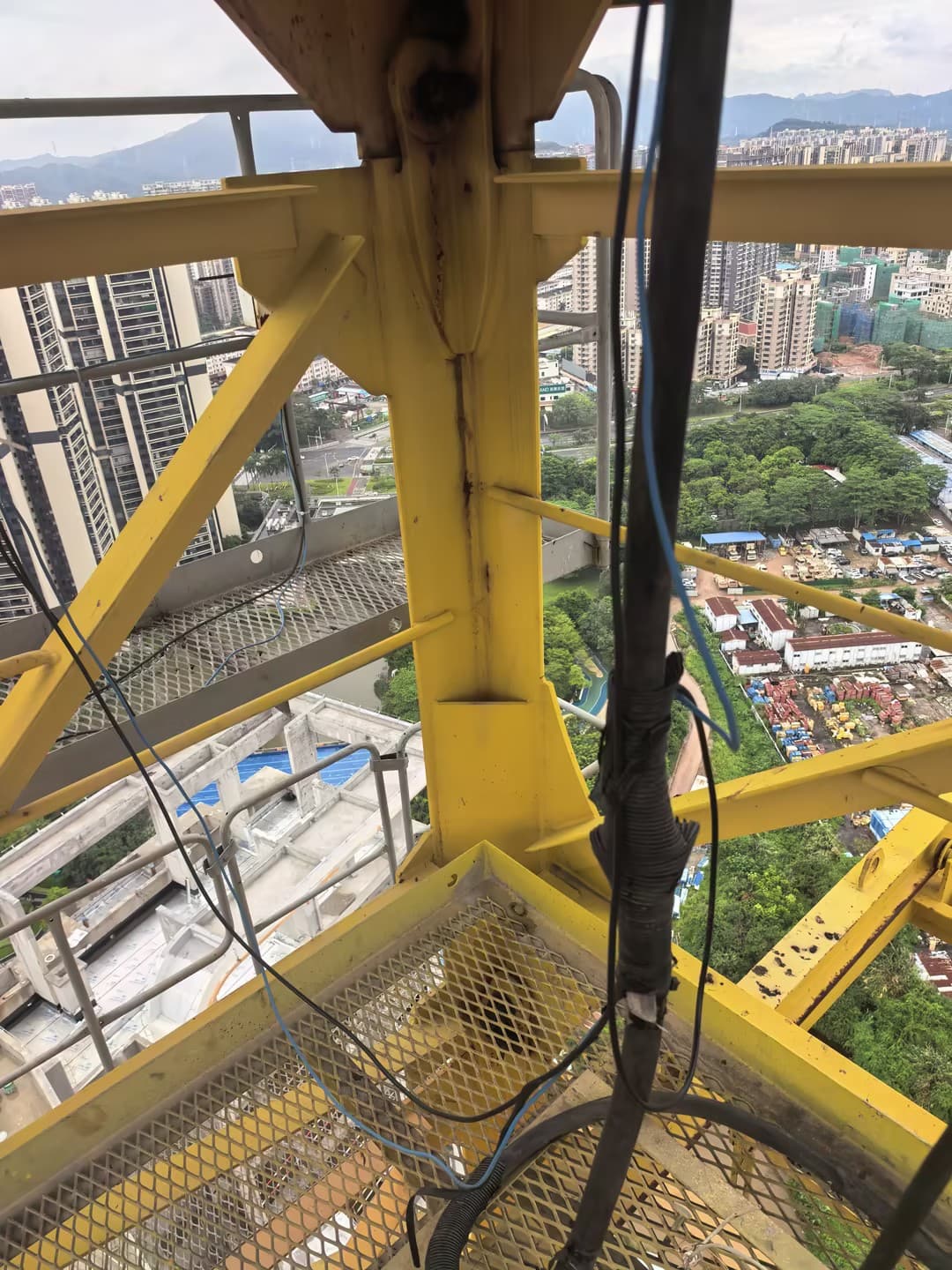 2020 Used ZOOMLION W7020-12E Flat-Top Tower Crane 8