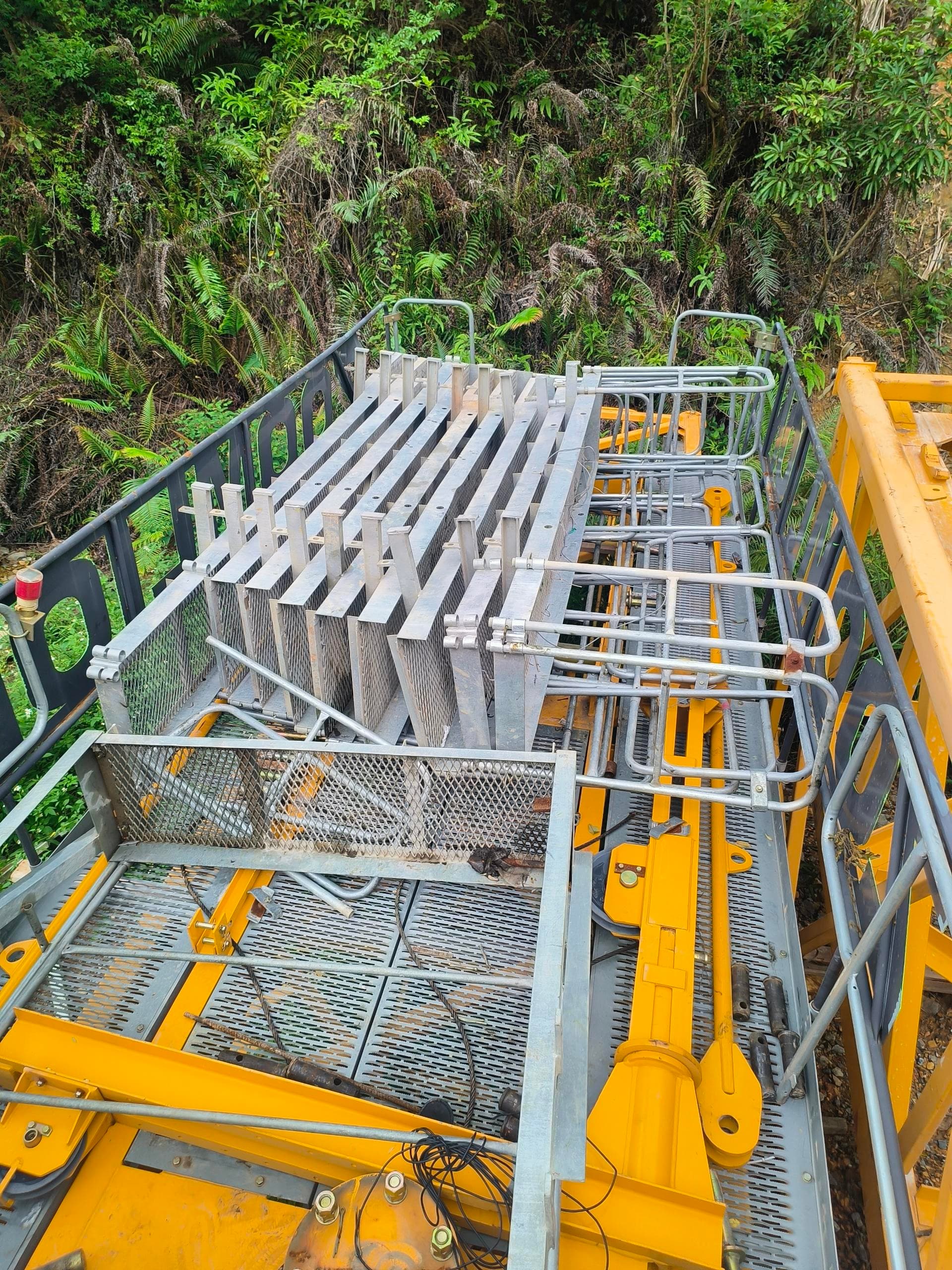 2022 Used ZOOMLION WA7025-12E Flat-Top Tower Crane