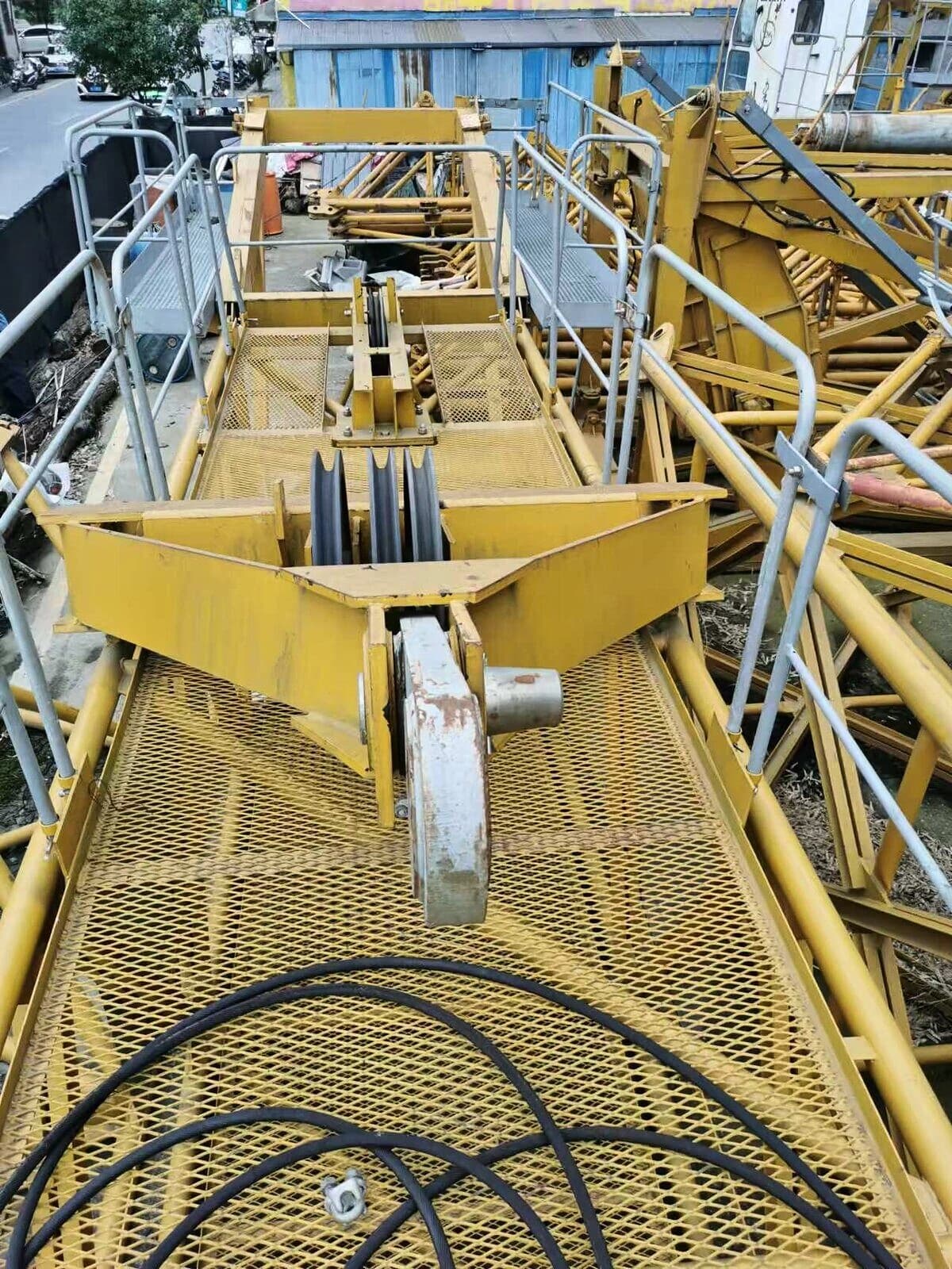 SCM QTZ7052-25 Extra-Heavy Flat-Top Tower Crane 5