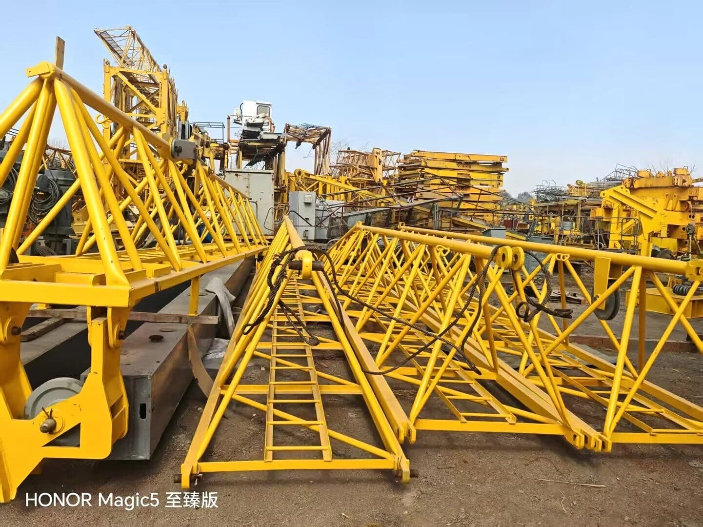 SCM4015-6 Luffing Jib Tower Crane 2