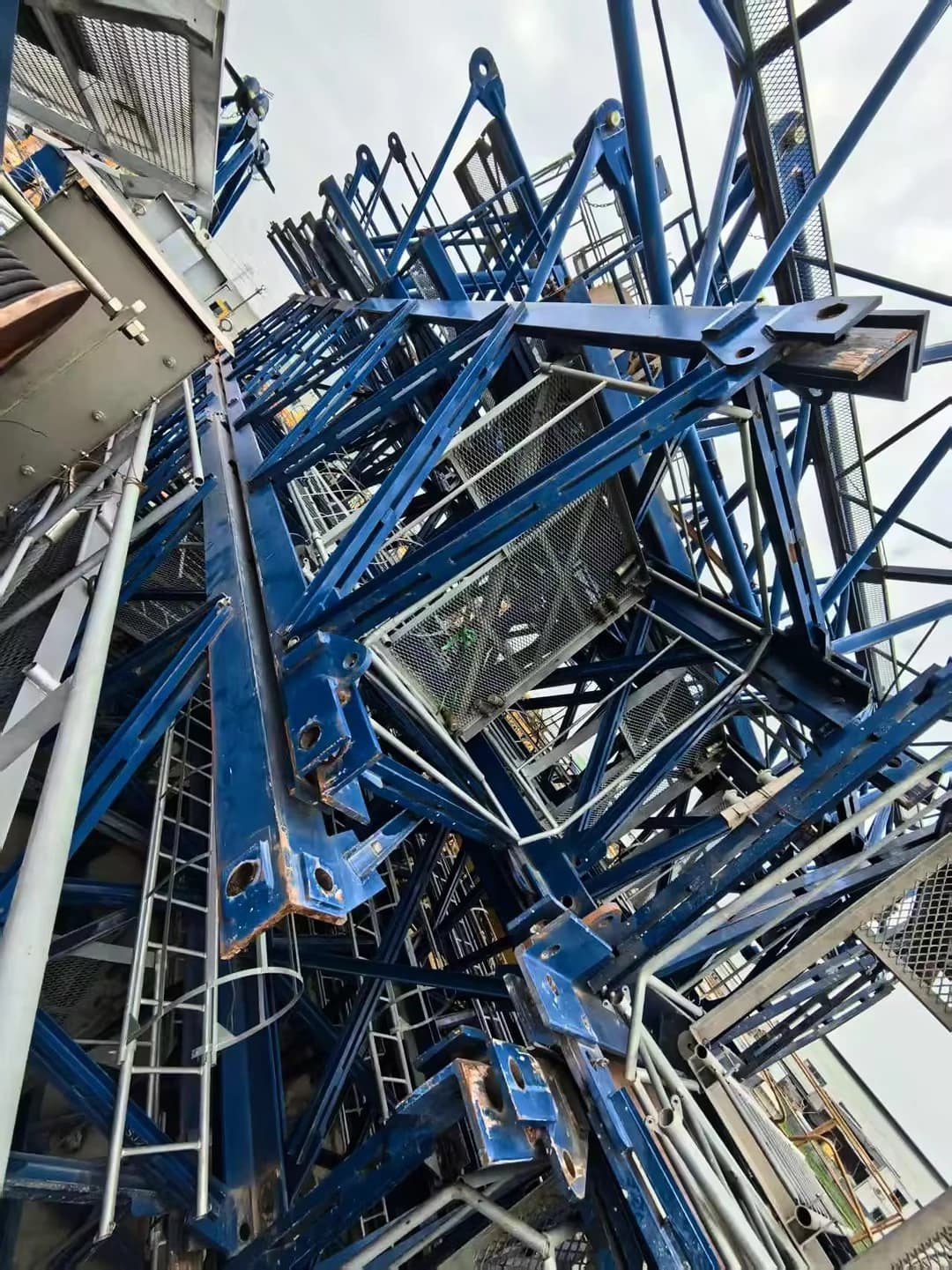 Used COMANSA 7427-18 (21CM335) Flat-Top Tower Crane 5
