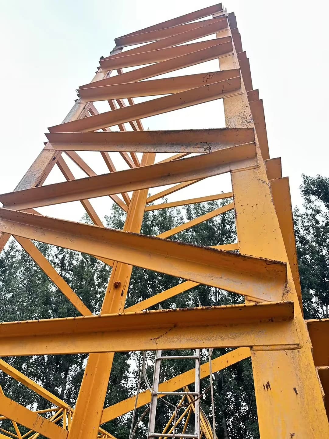 Used Guangxi Jianji NTP6012-8 Flat-Top Tower Crane 2