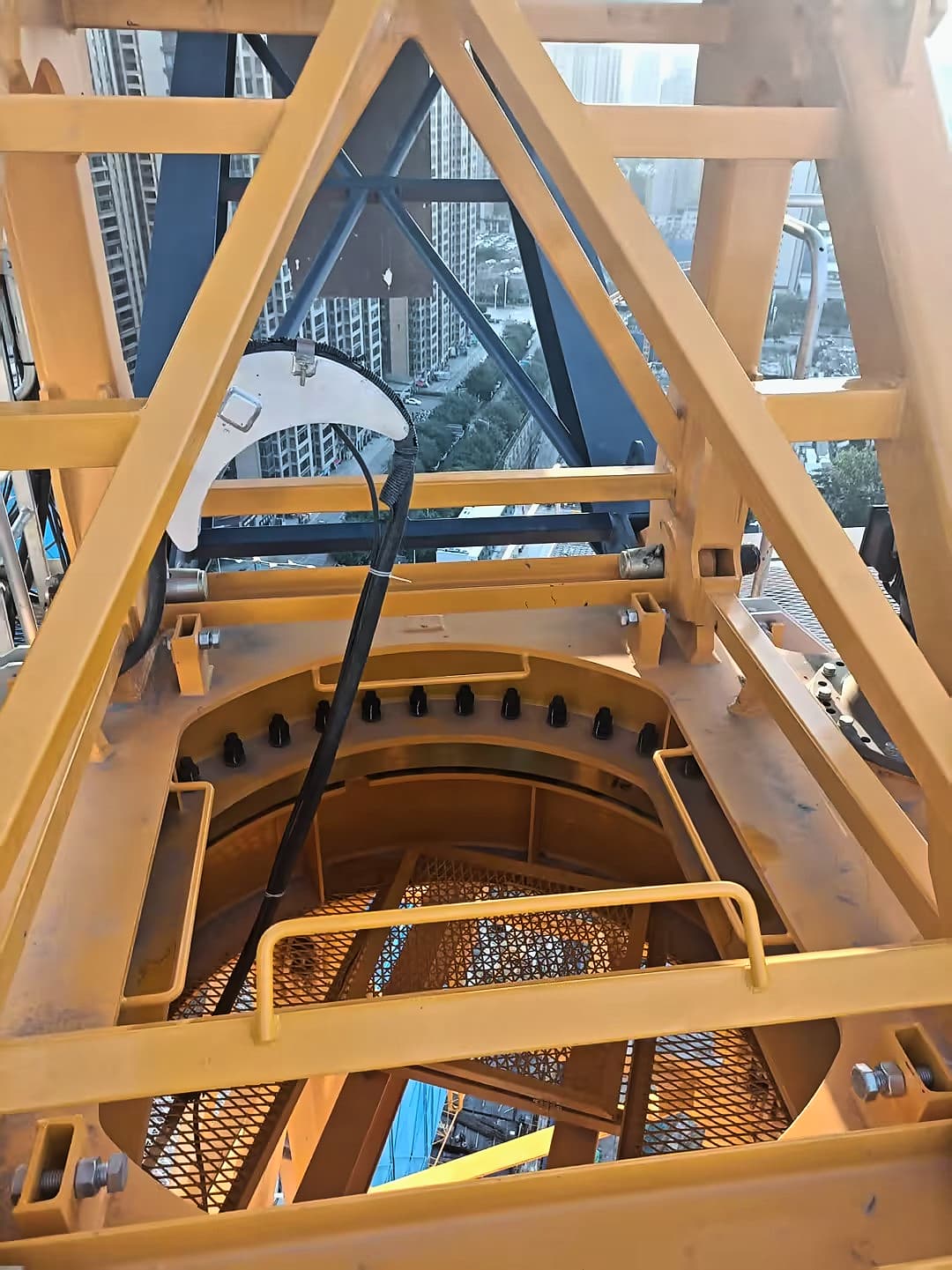 Used JIANGHAN 10 Ton Luffing Jib Tower Crane 9