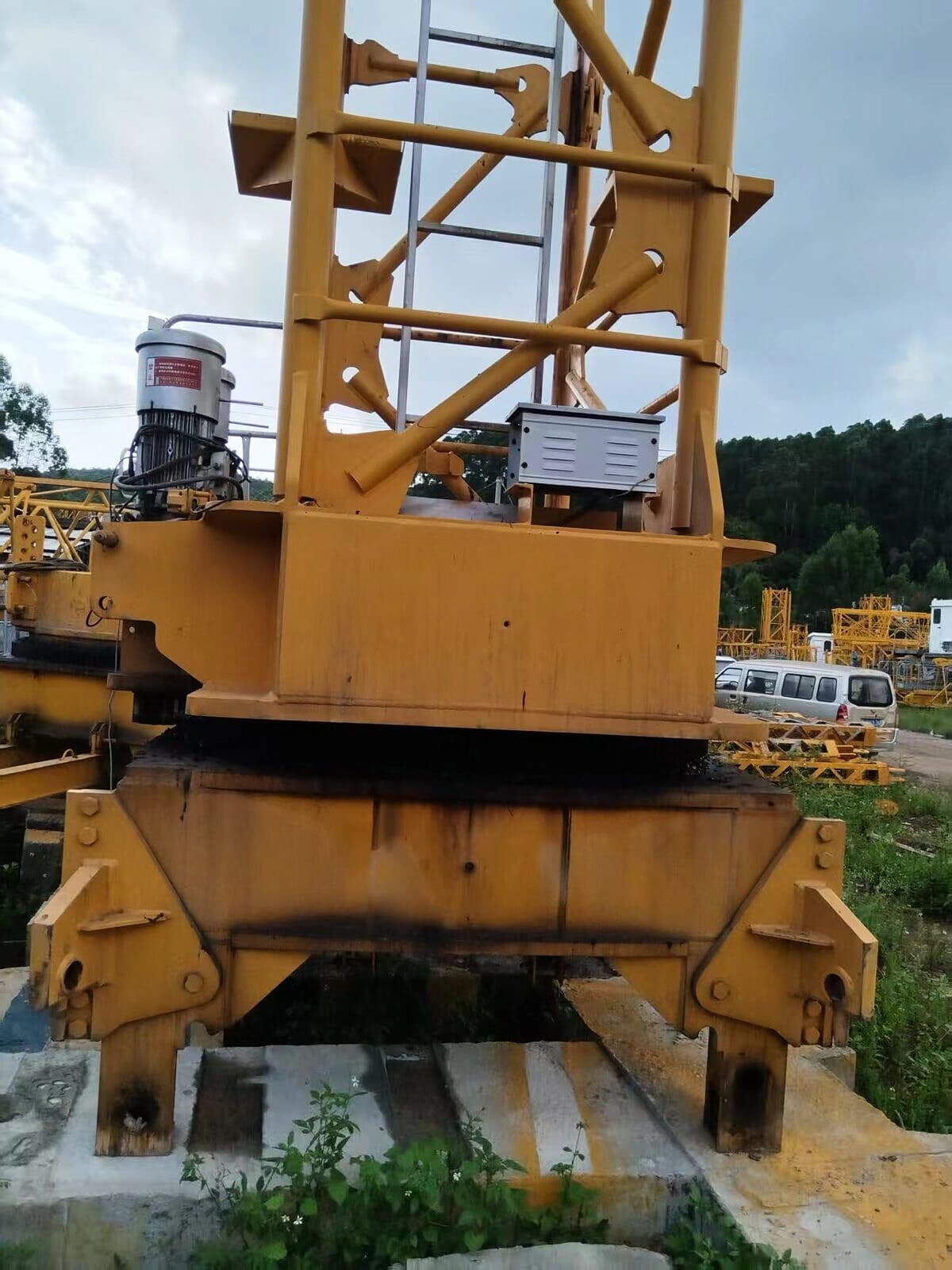 Potain MCT 370 Flat-Top Tower Crane 6