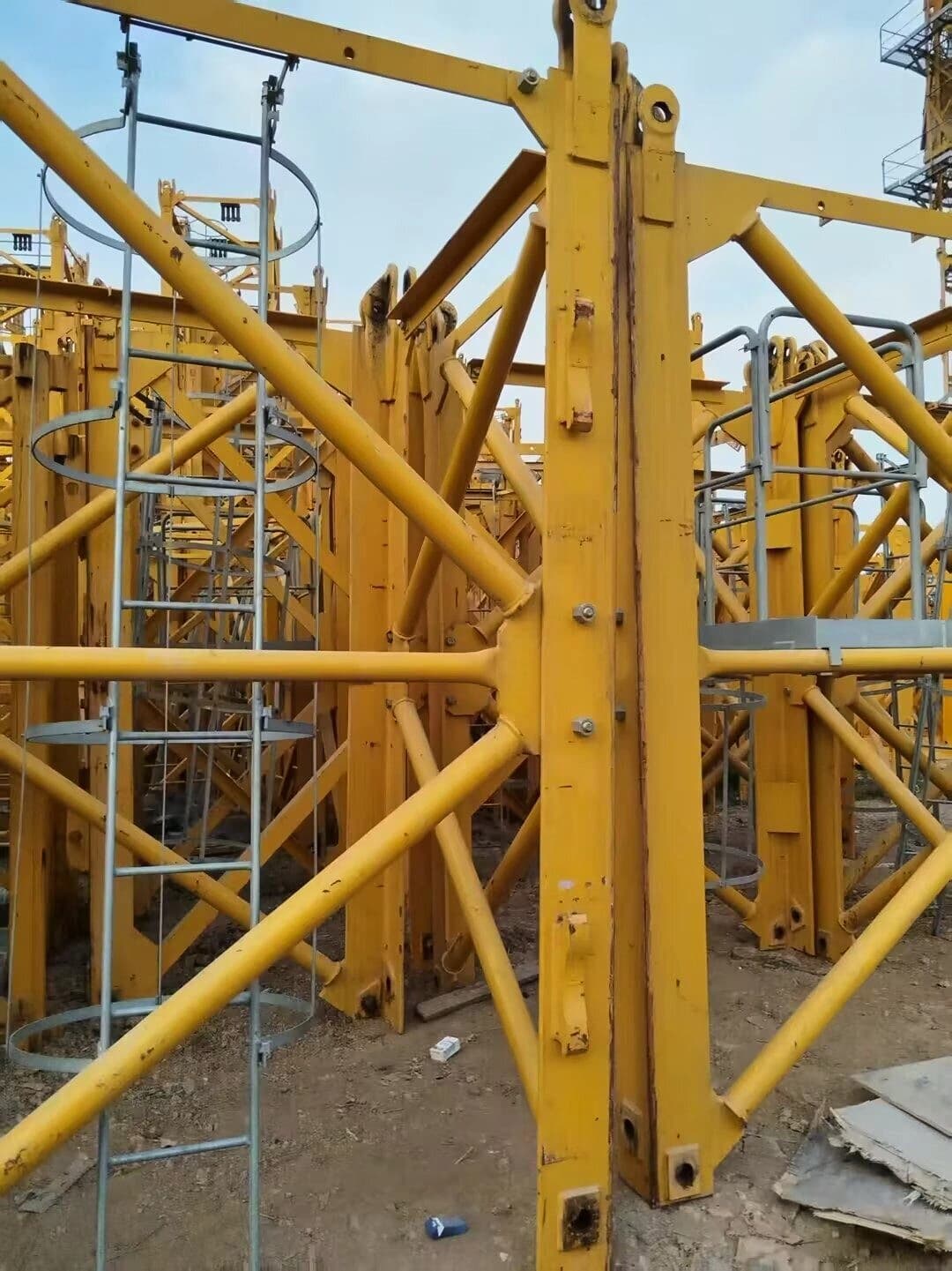 Mast Section / Tower Body Section 3