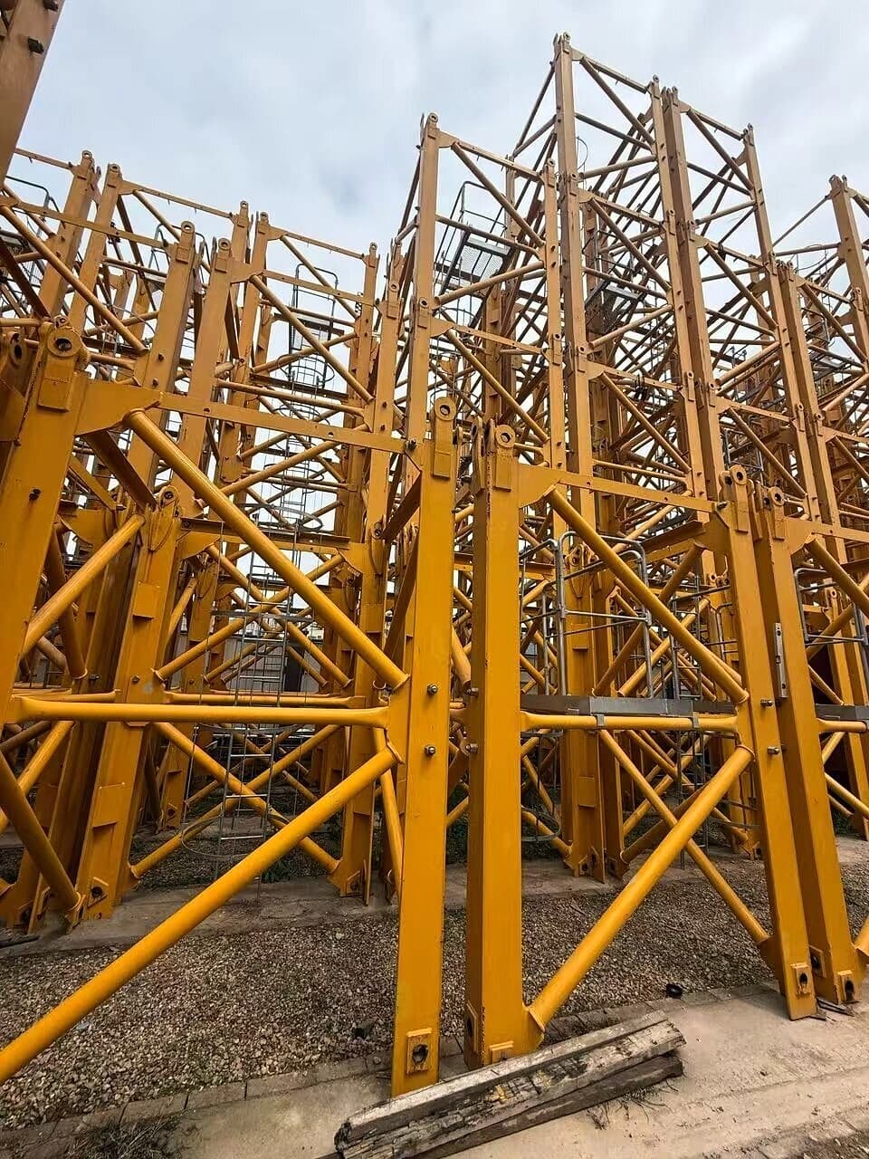 Mast Section / Tower Body Section 4