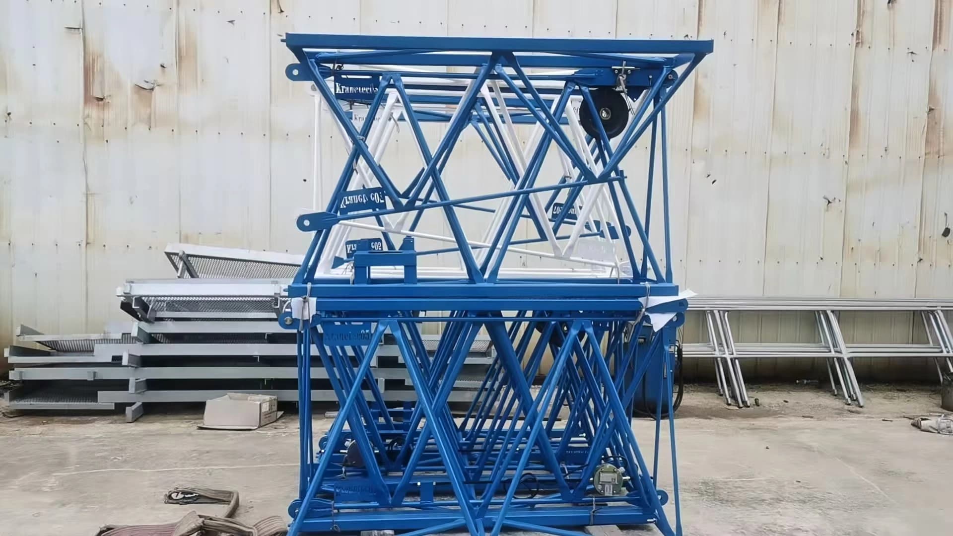 New China Brand SXJX 1010-1, 1206-1 and 1406-1 Tower Cranes 7