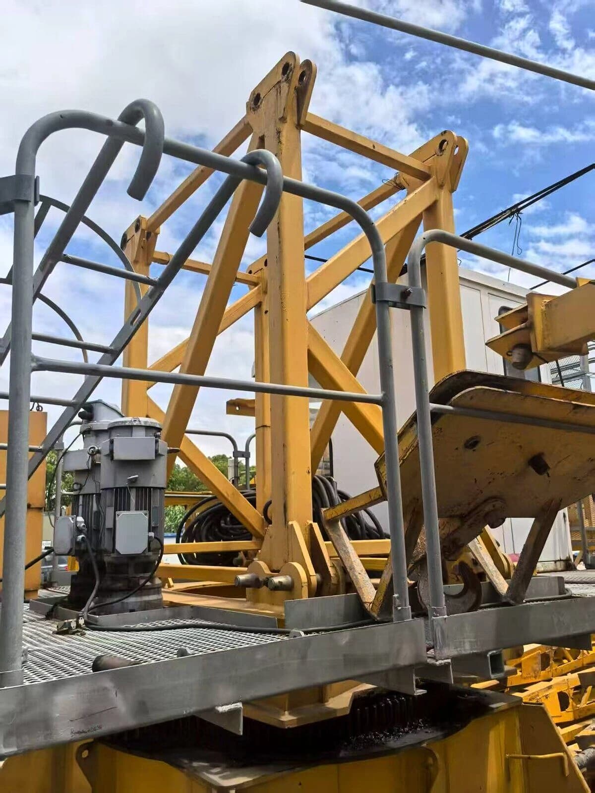 TIANYUN QTZ6513-8 Flat-Top Tower Crane 2
