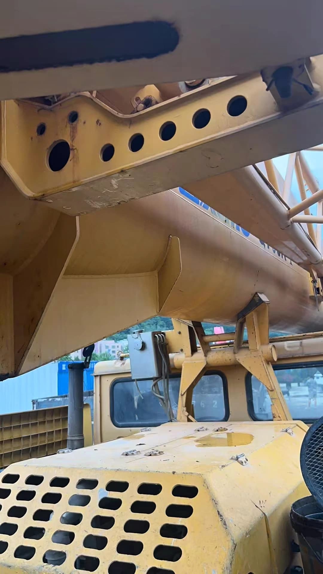 Used XCMG 70KA Truck Crane 16