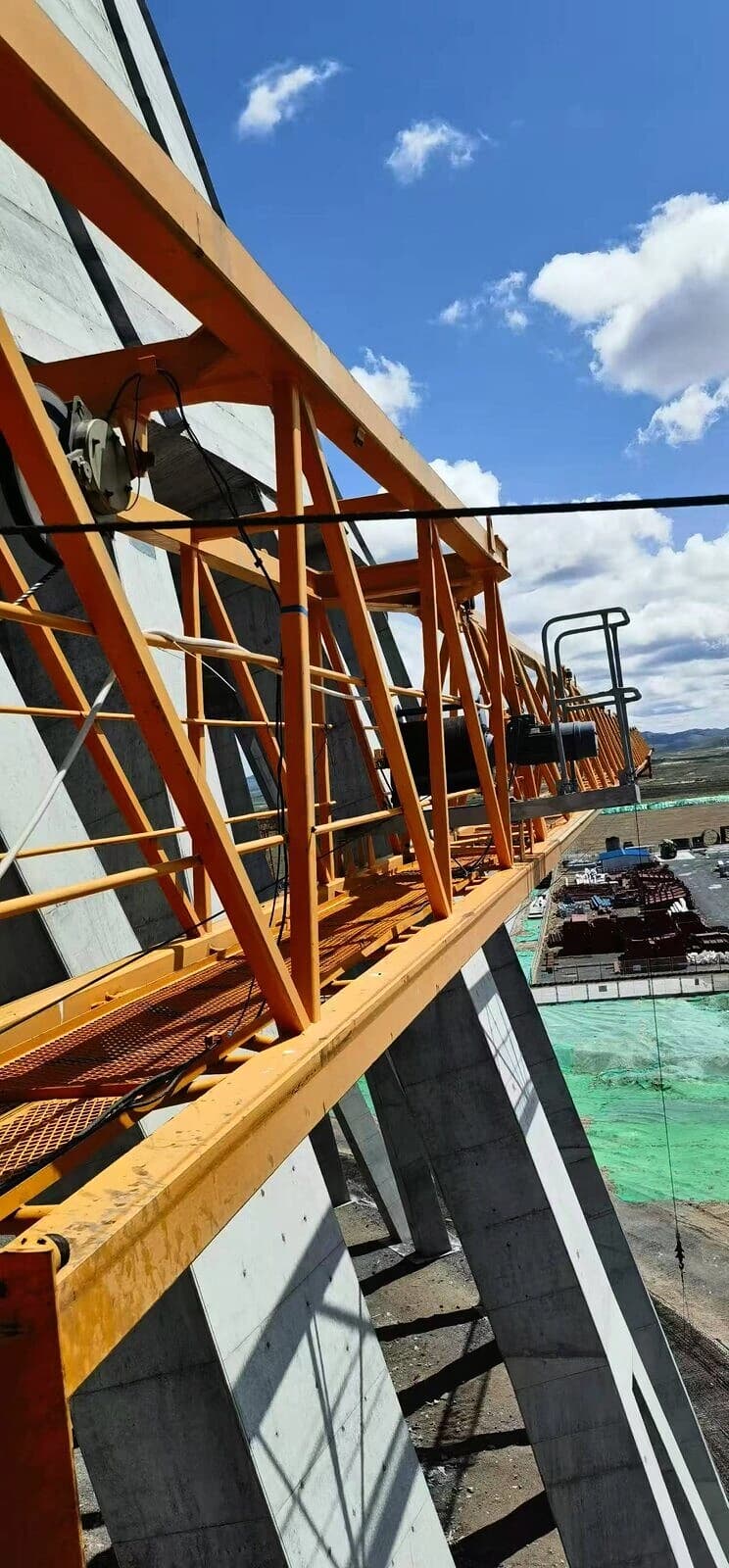 XCMG XGT7525-16 Heavy-Duty Flat-Top Tower Crane 4