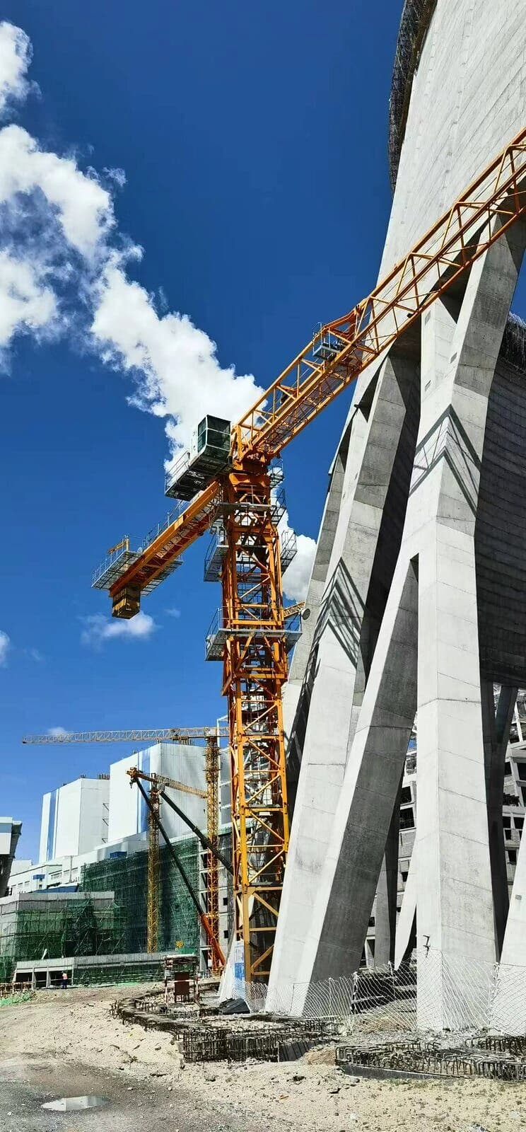 XCMG XGT7525-16 Heavy-Duty Flat-Top Tower Crane 5