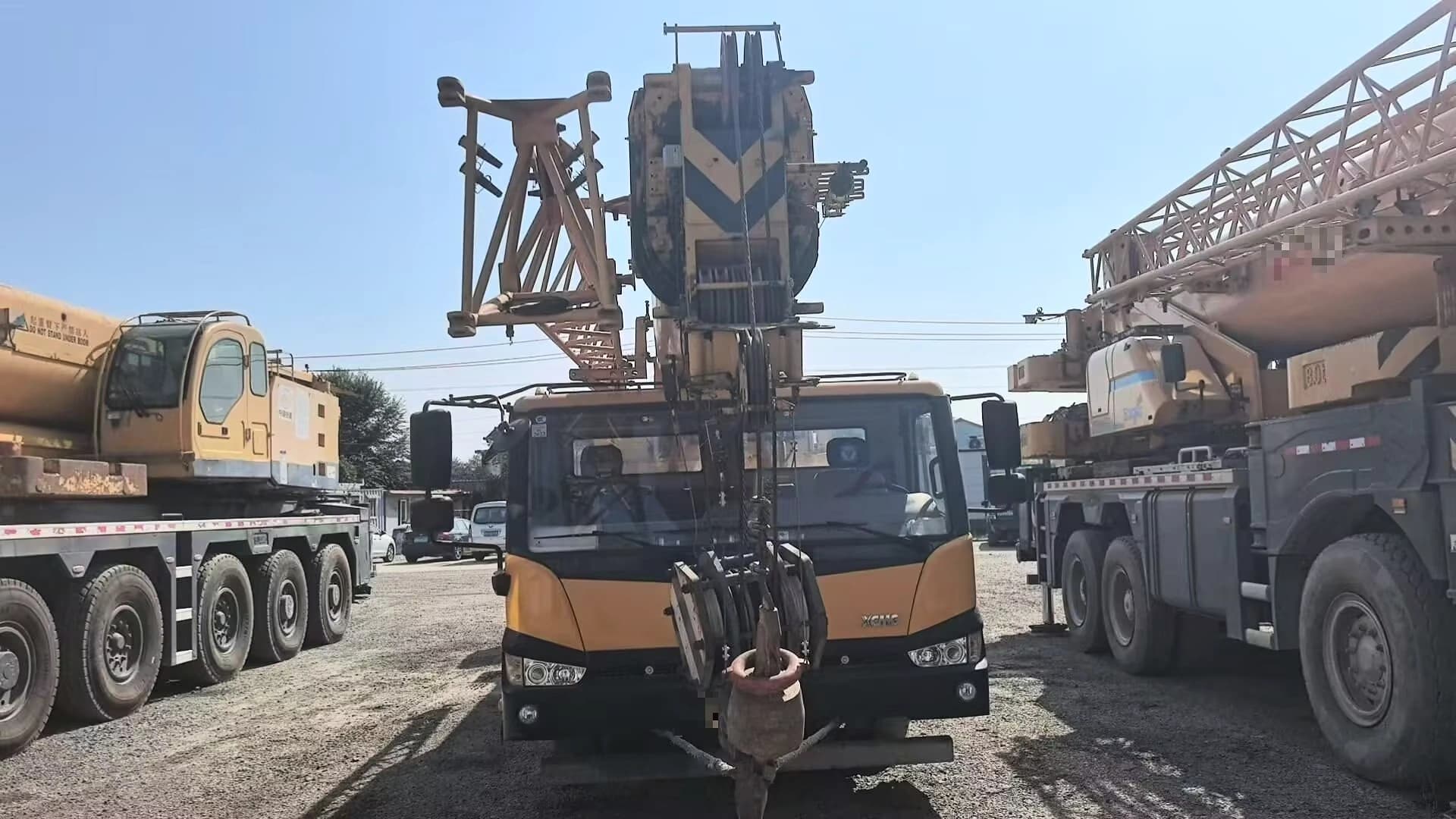 Used XCMG QY25K5D 25 Ton Truck Crane 1