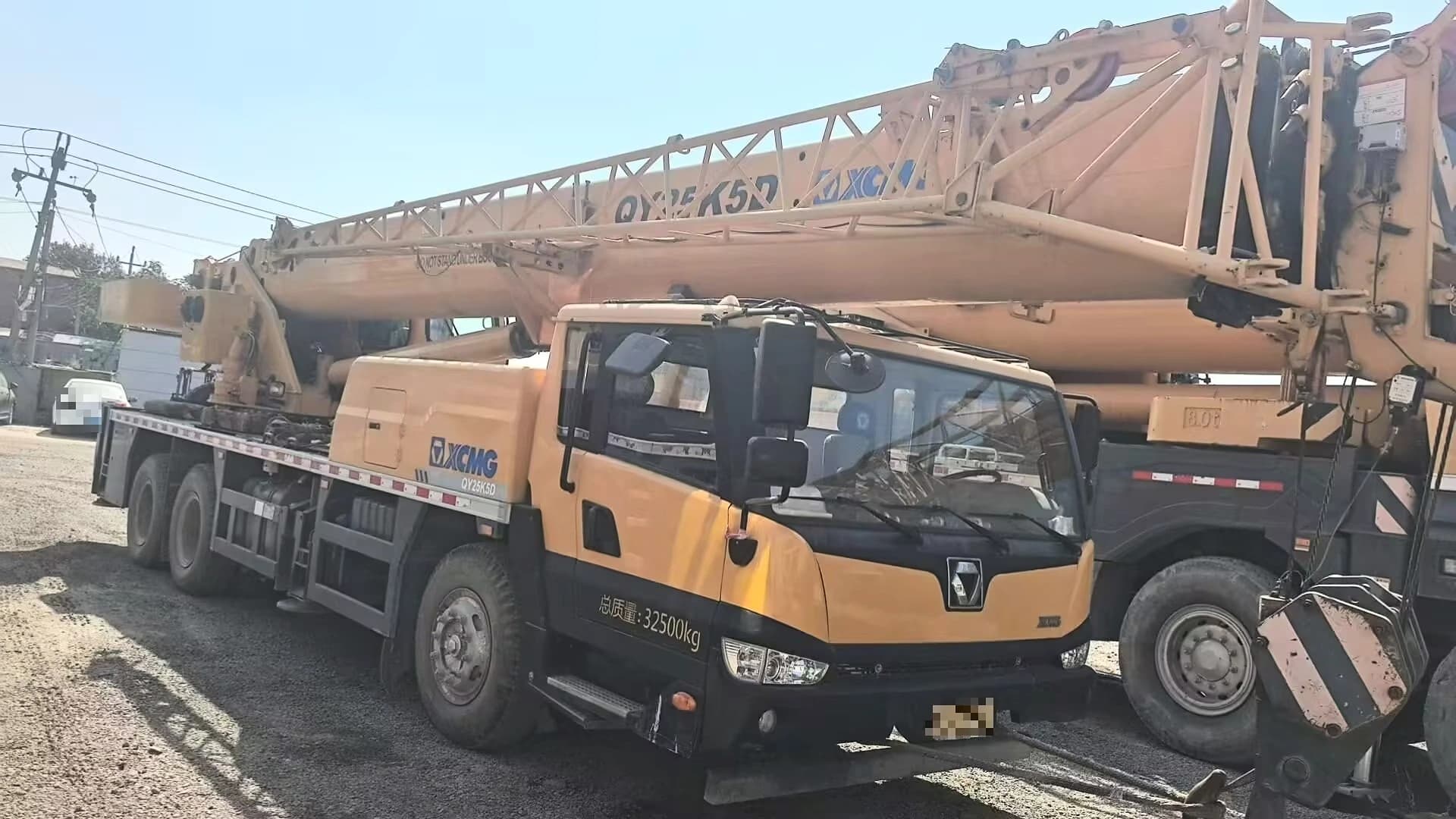 Used XCMG QY25K5D 25 Ton Truck Crane 3