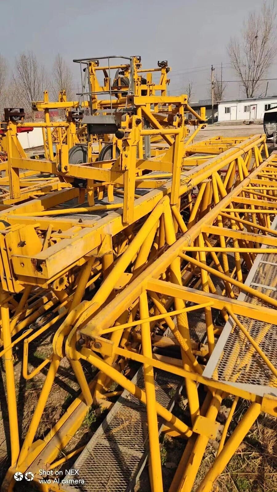 YONGMAO STT200-10T Flat-Top Tower Crane 4