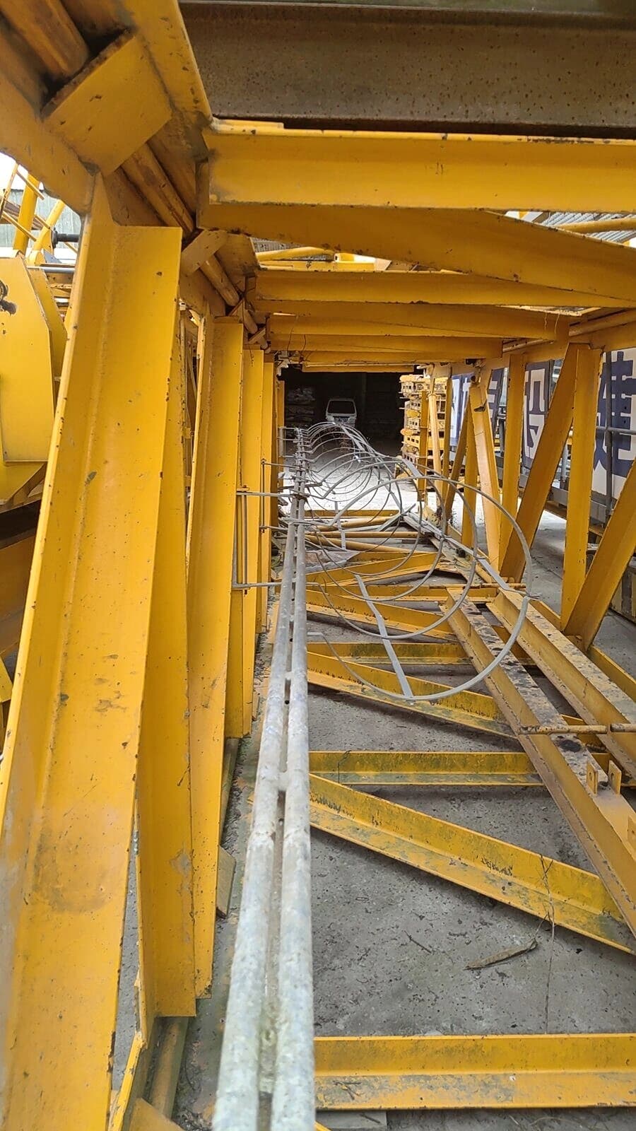 YONGMAO STT200-12 Flat-Top Tower Crane 4