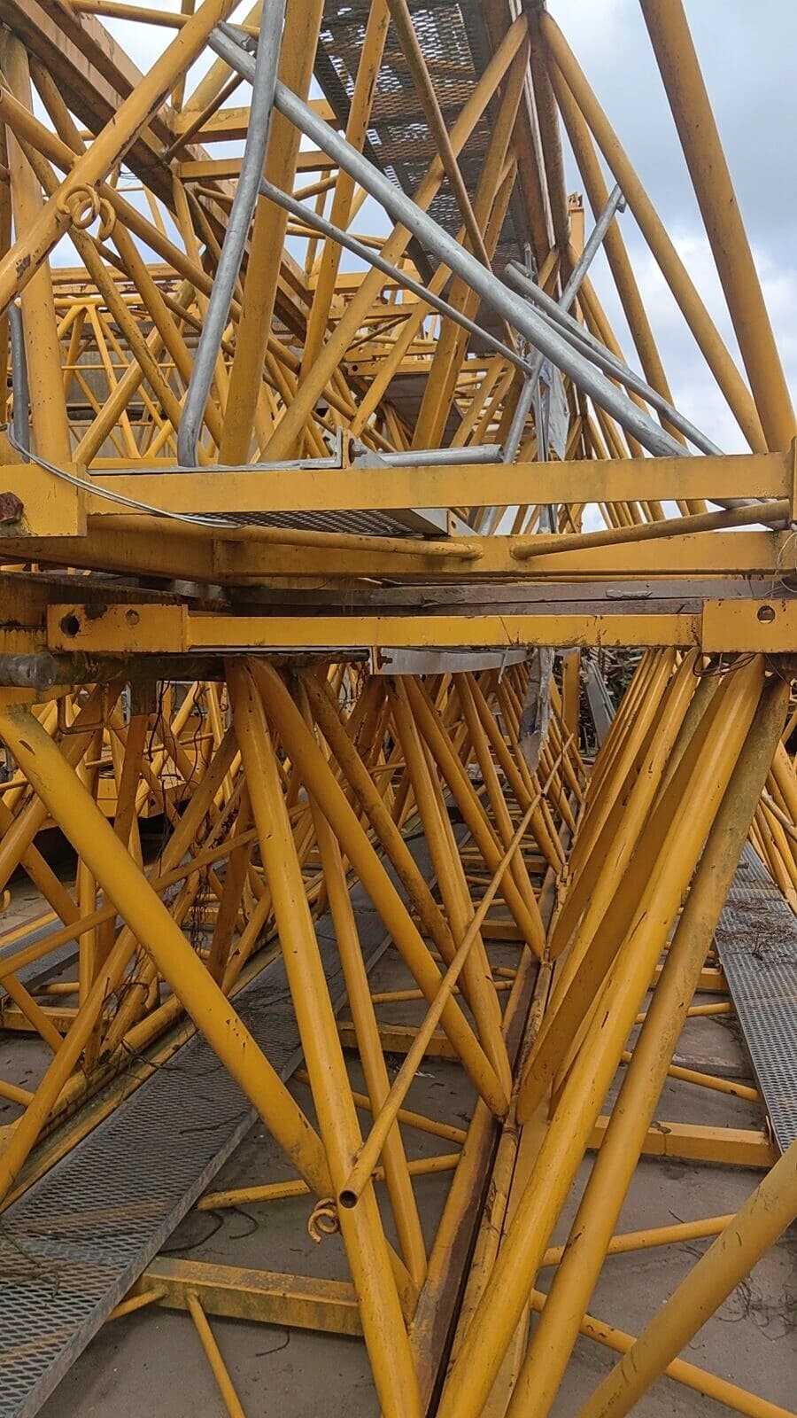 YONGMAO STT200-12 Flat-Top Tower Crane 5