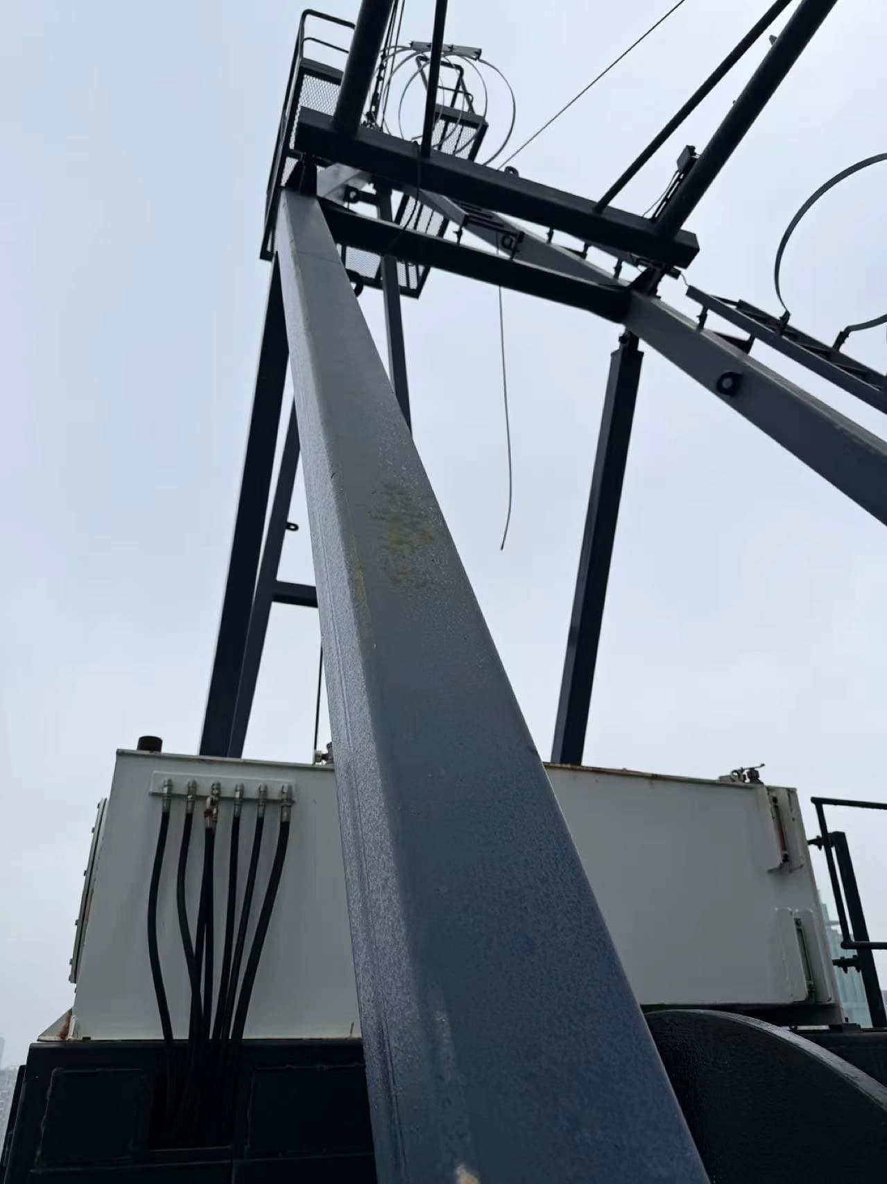 ZHONGSHENG L380-32 Luffing Jib Tower Crane 2