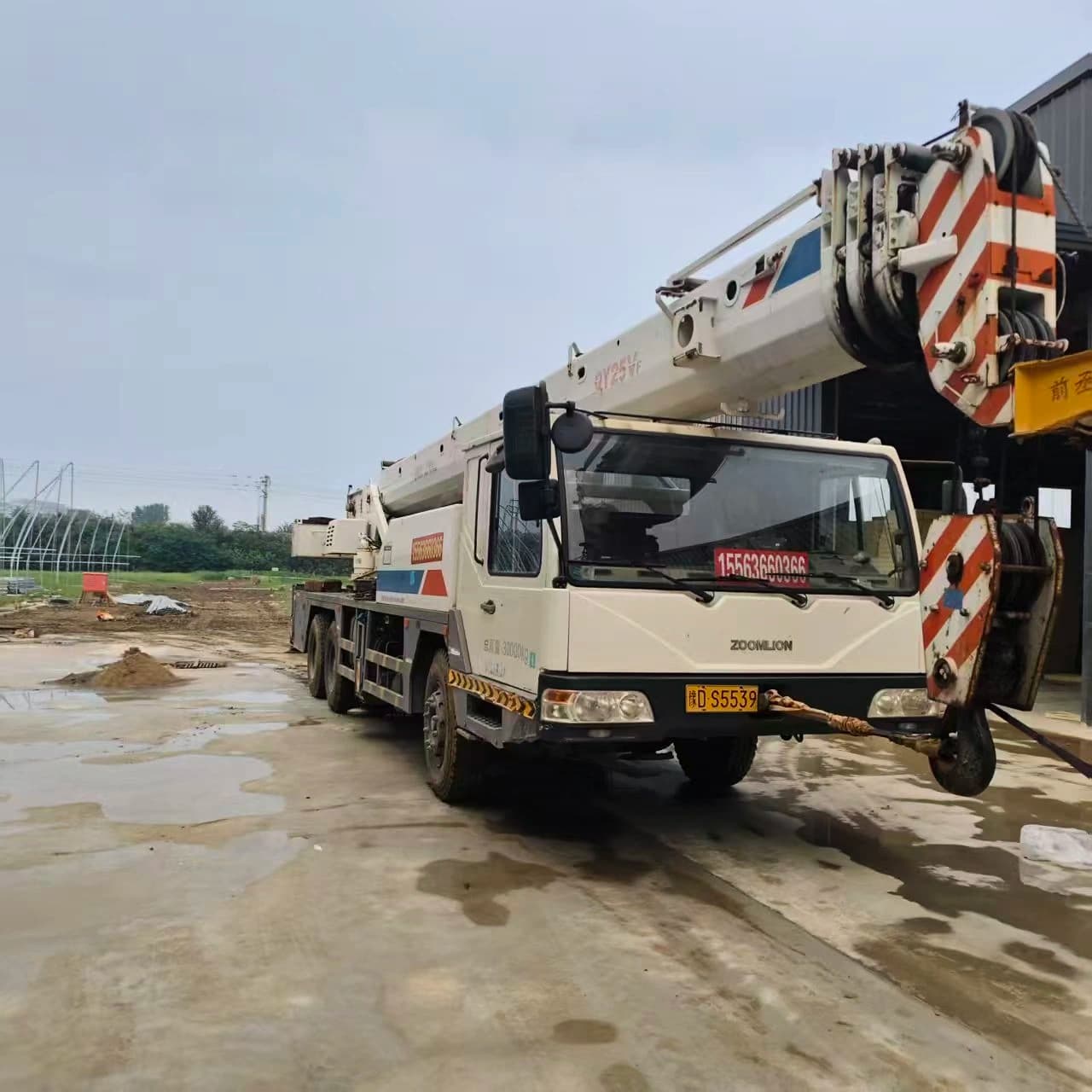 Used ZOOMLION 25V4 25 Ton Truck Crane 4