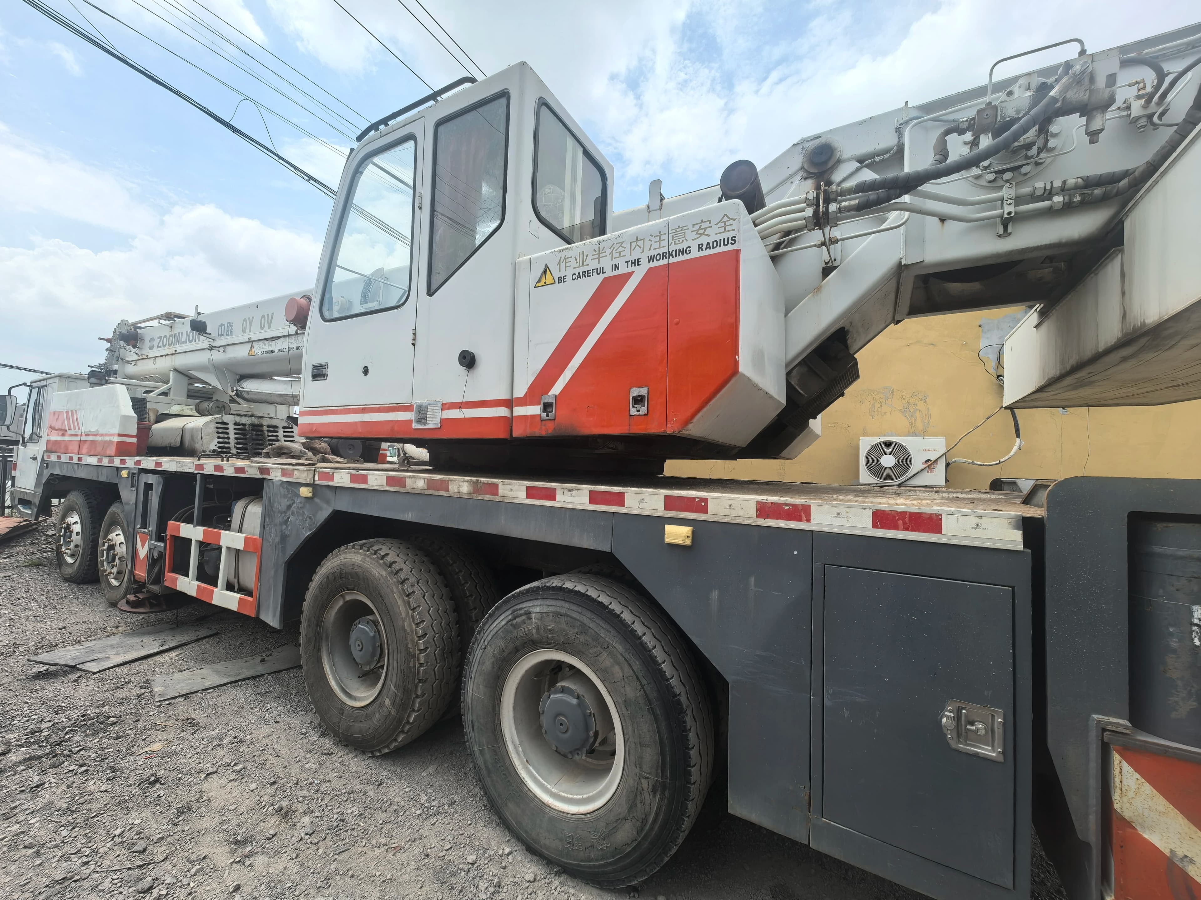 Used ZOOMLION 50 Ton Truck Crane 5