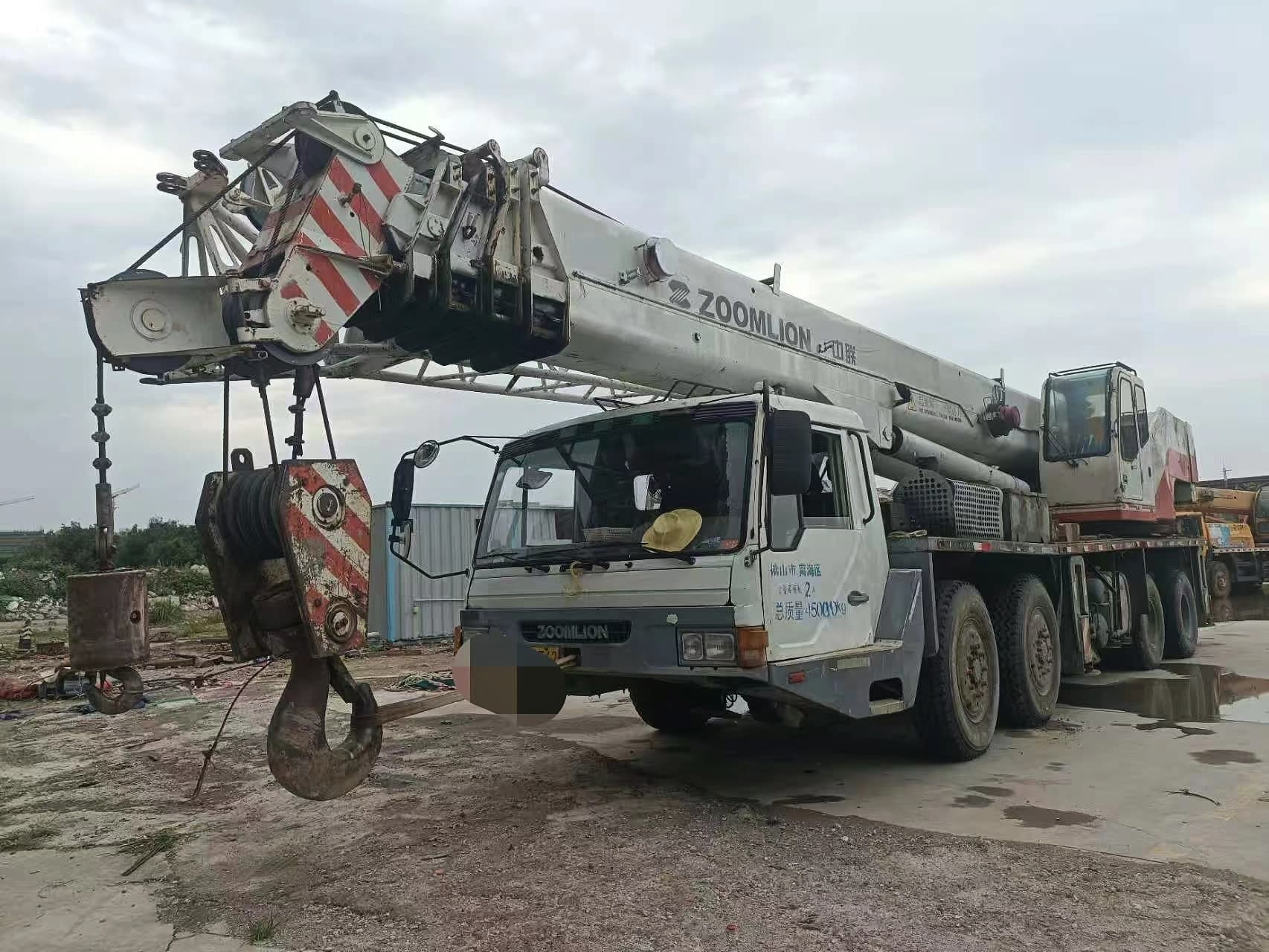 Used ZOOMLION 65 Ton Truck Crane - National III 7