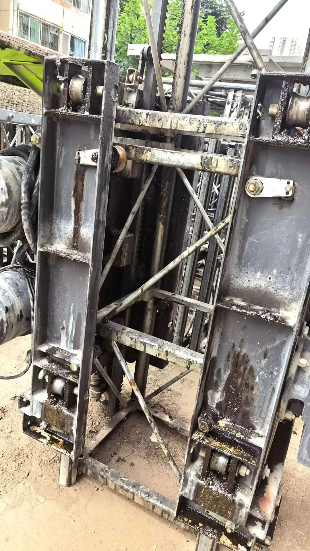 Used ZOOMLION Construction Hoist 3
