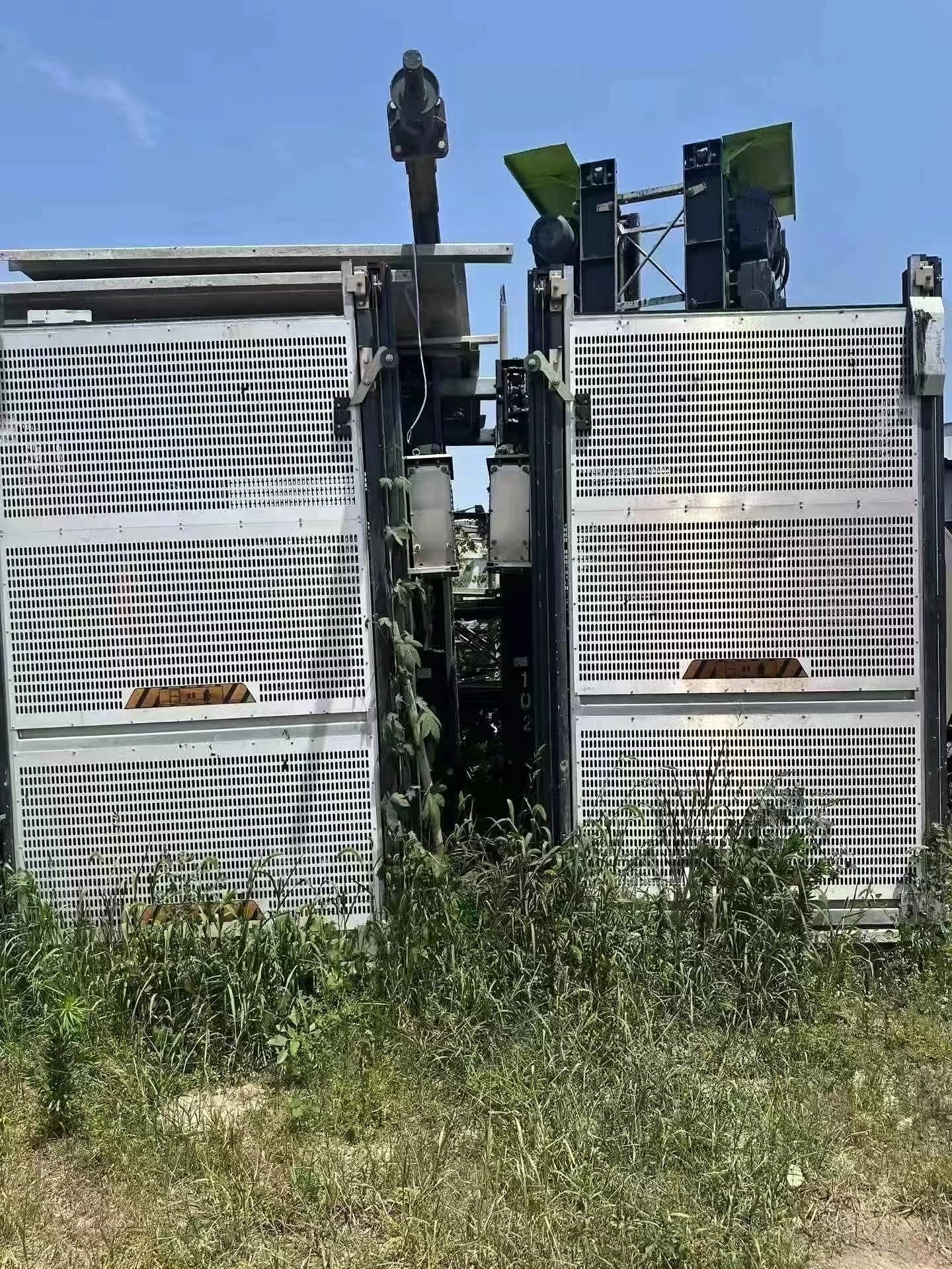 Used ZOOMLION Construction Hoist 2