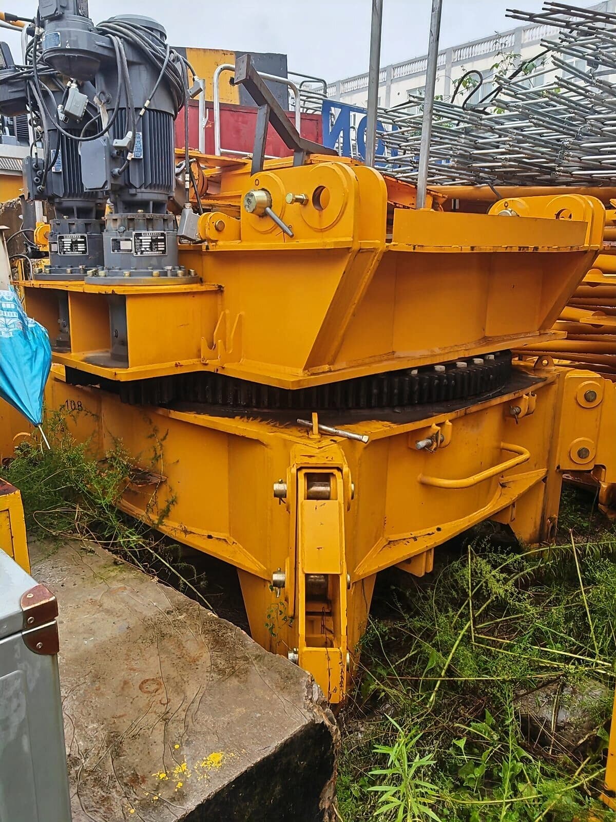 ZOOMLION L200-10 Luffing Jib Tower Crane 4