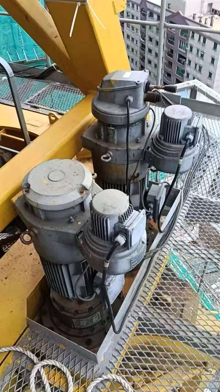 Used ZOOMLION L250-20 Luffing Jib Tower Crane 5