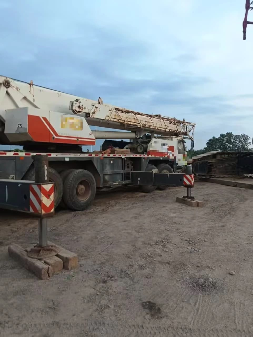 Used ZOOMLION QY70V5 70 Ton Truck Crane 2