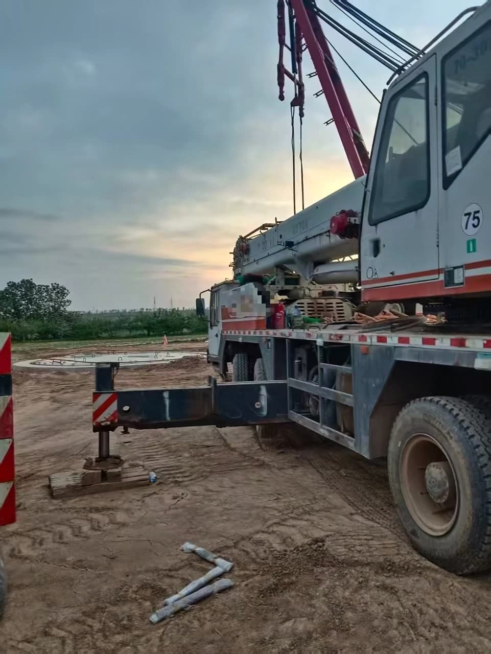 Used ZOOMLION QY70V5 70 Ton Truck Crane 3
