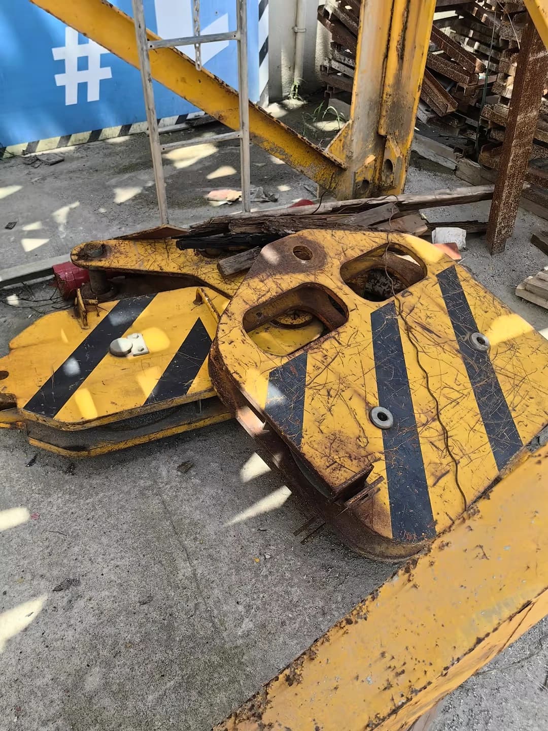 Used ZOOMLION T702-10E Flat-Top Tower Crane 16