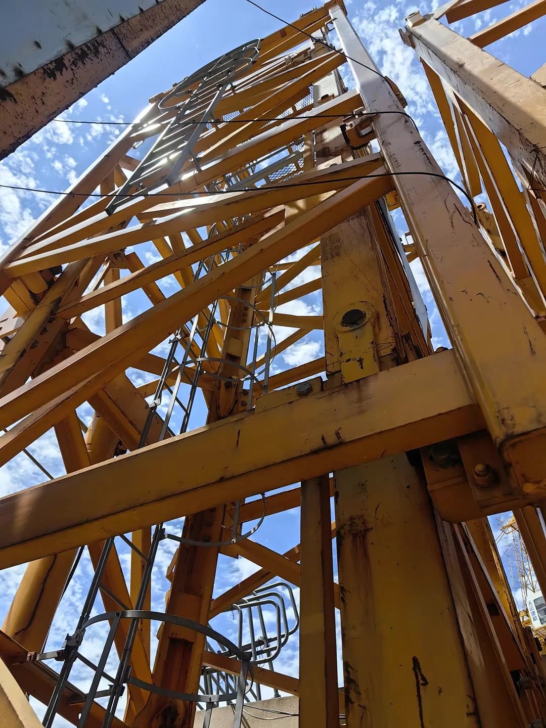 Used ZOOMLION T702-10E Flat-Top Tower Crane 18